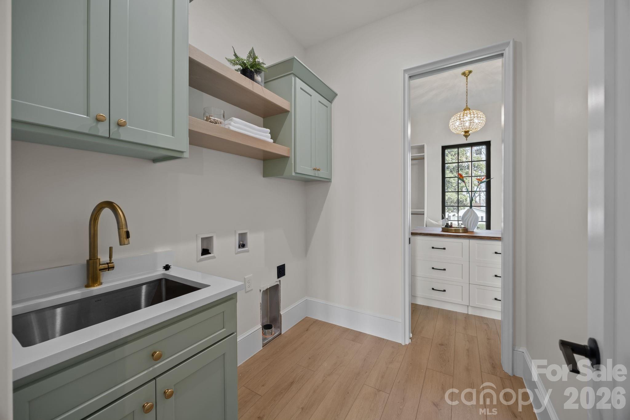 Island Point - Residential