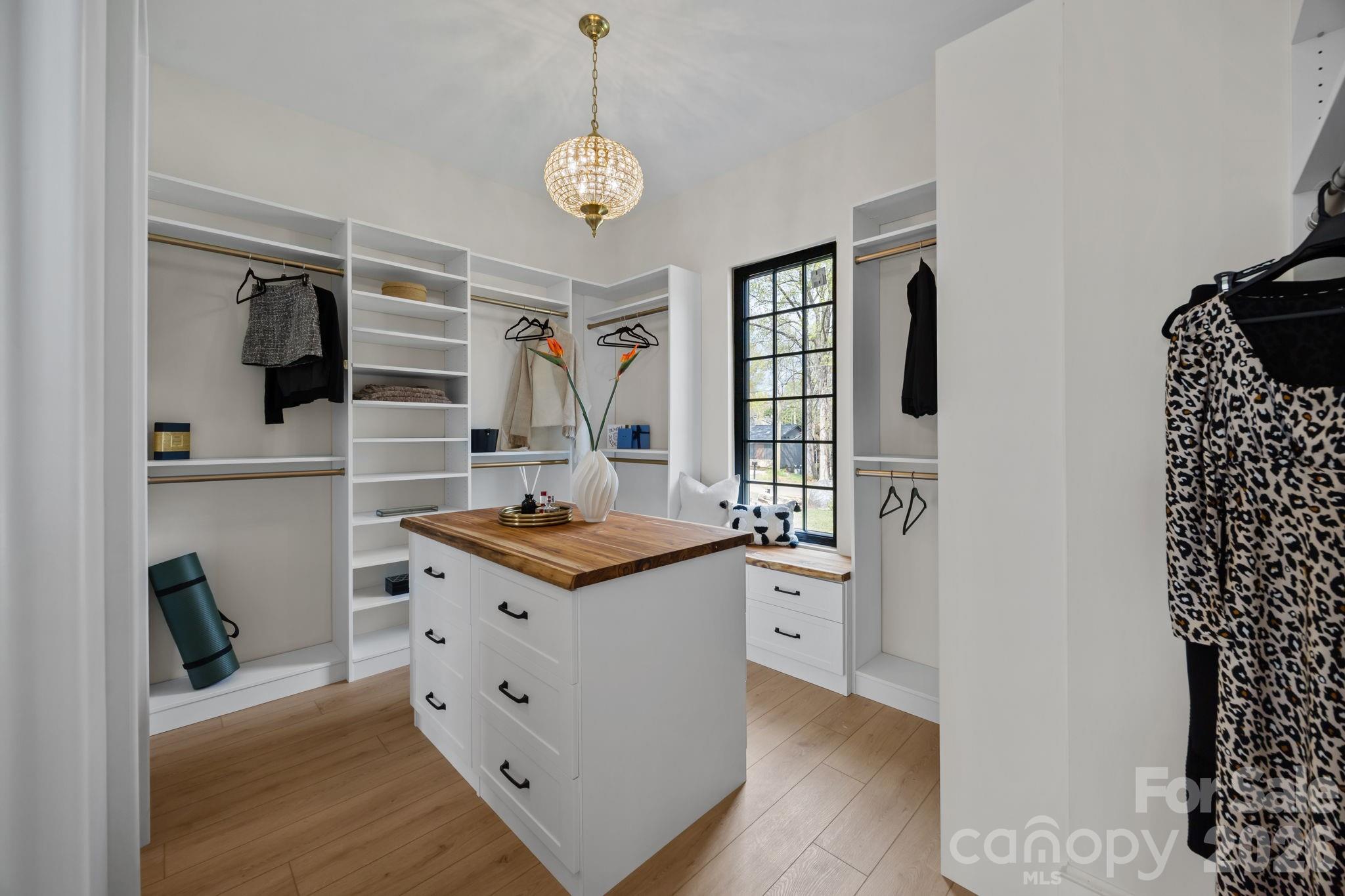 Island Point - Residential