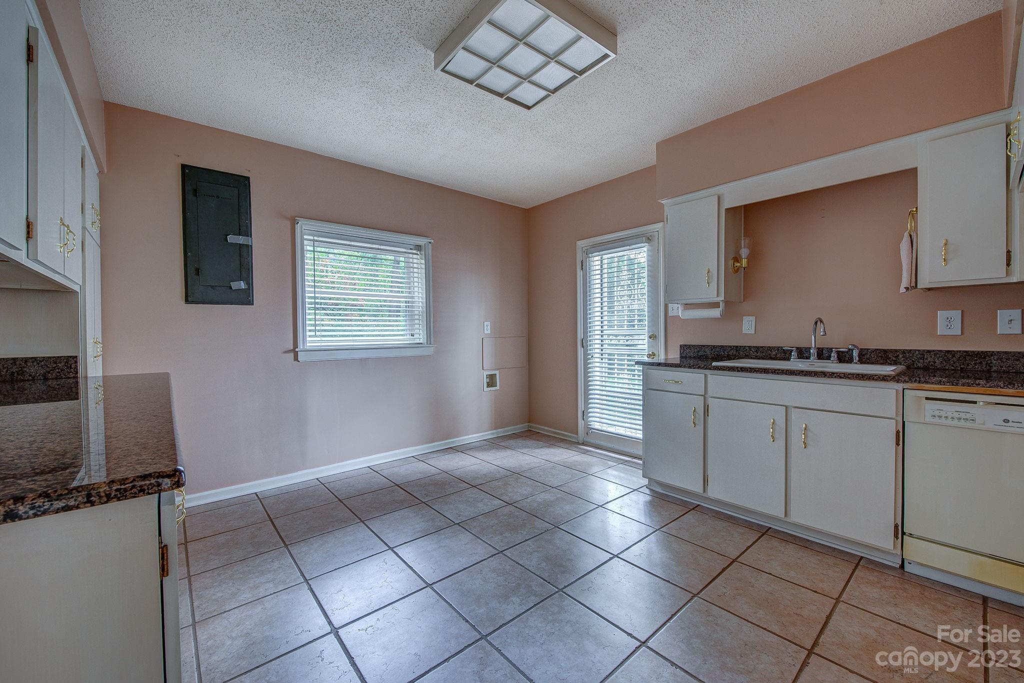 Barclay Downs - Residential