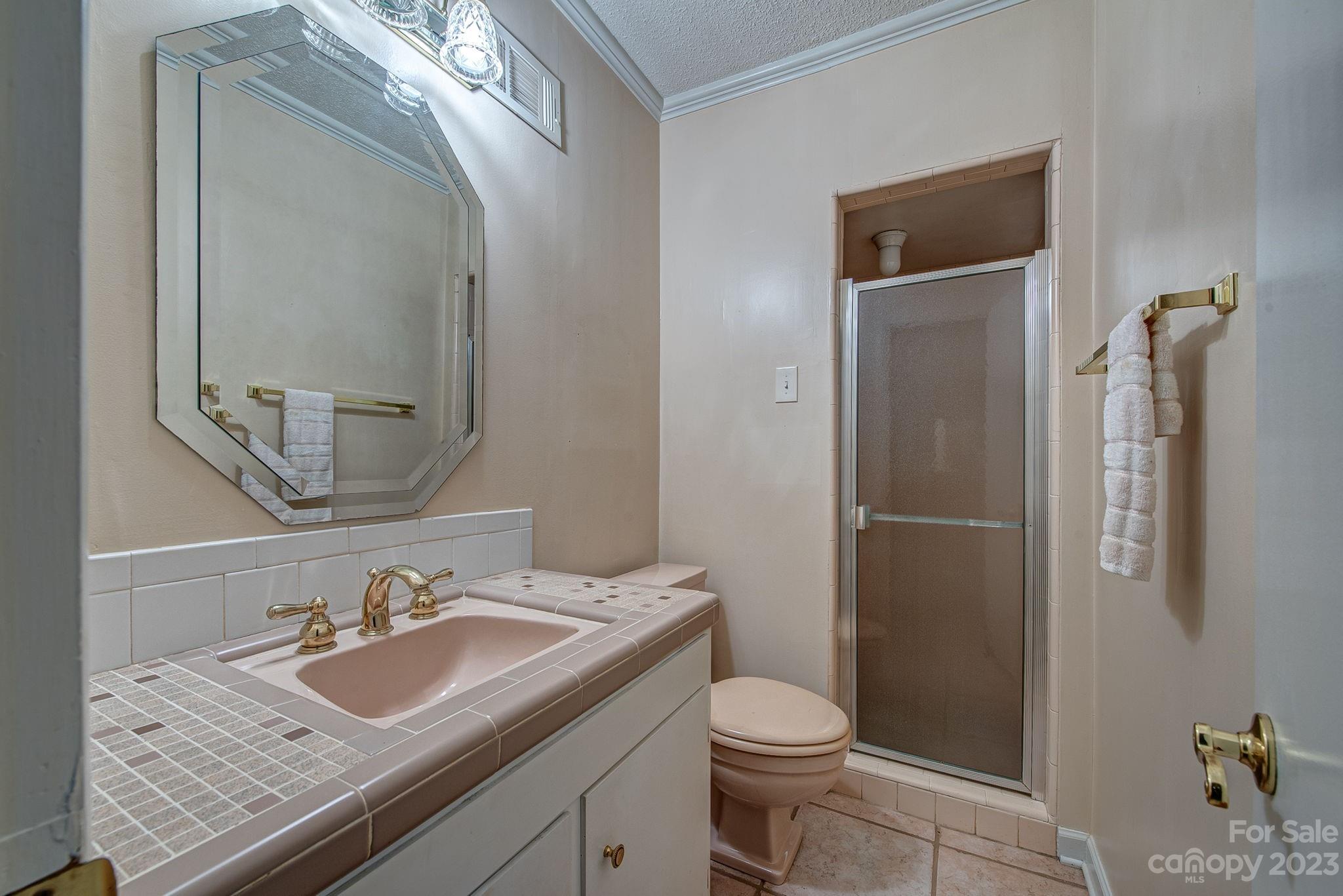 Barclay Downs - Residential