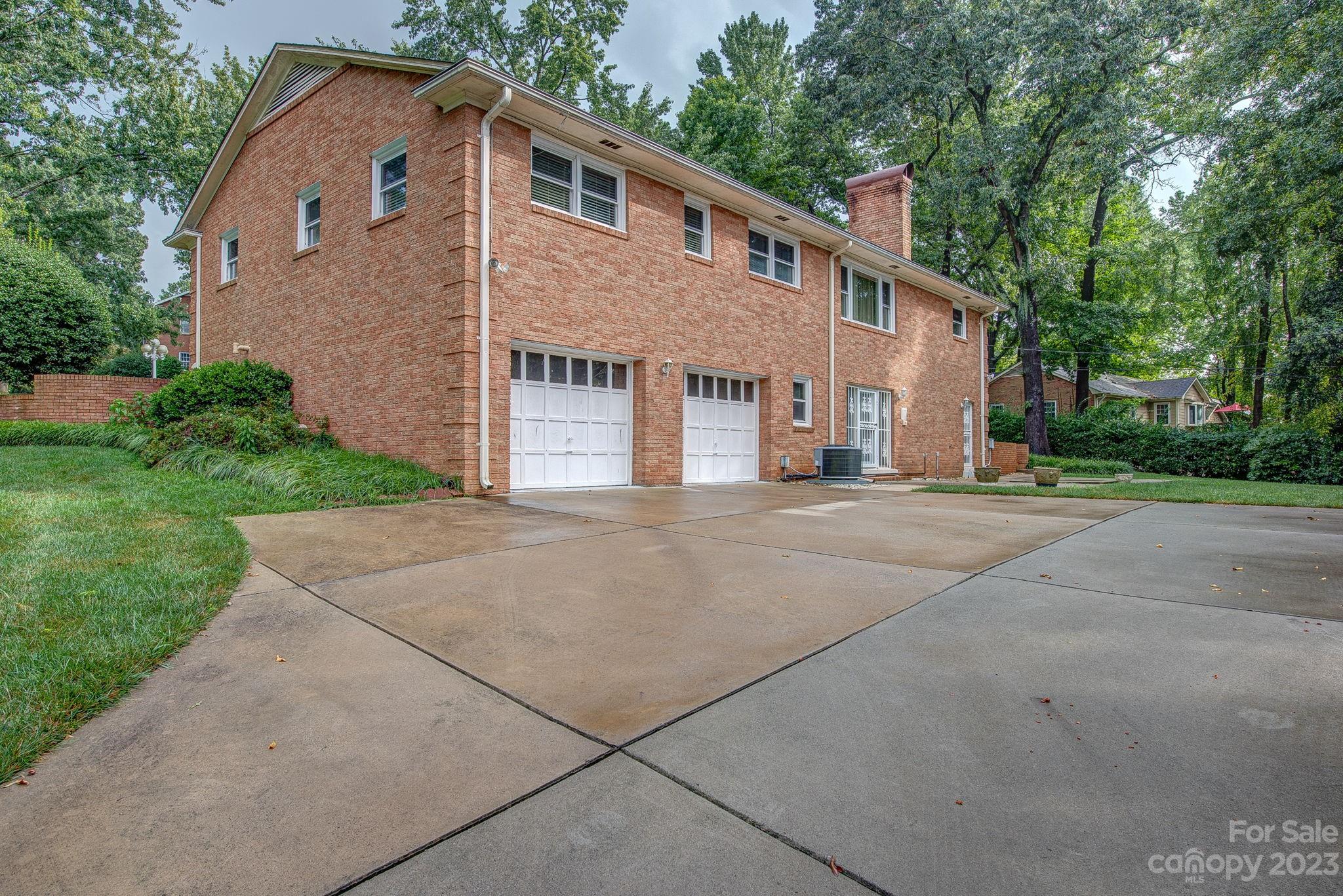 Barclay Downs - Residential