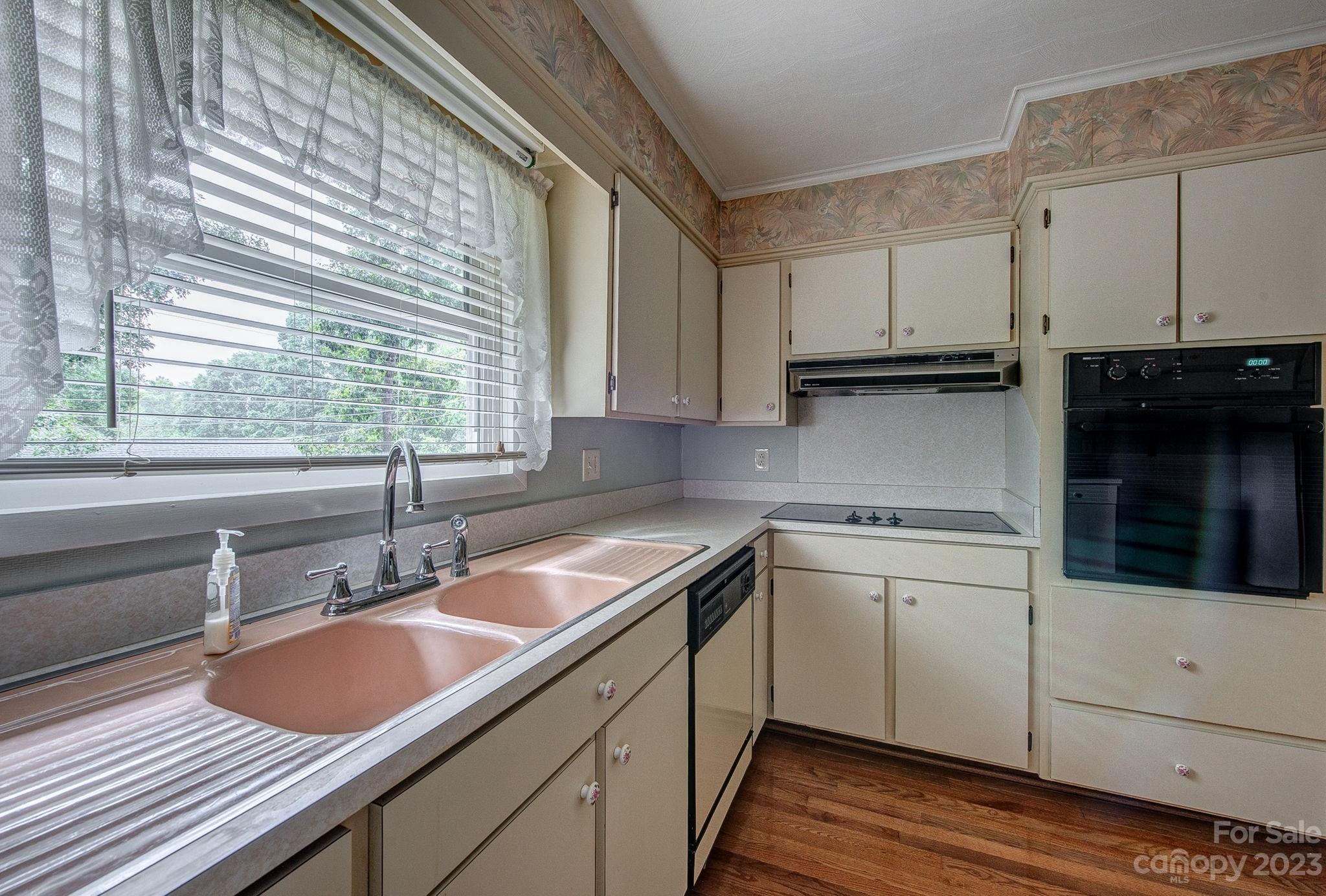 Barclay Downs - Residential