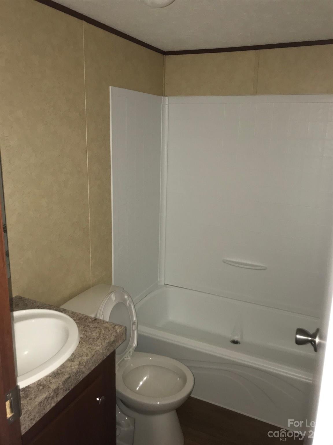 3122 NC Hwy 87 Highway