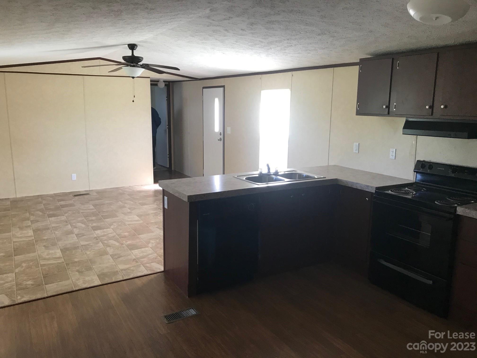 3122 NC Hwy 87 Highway