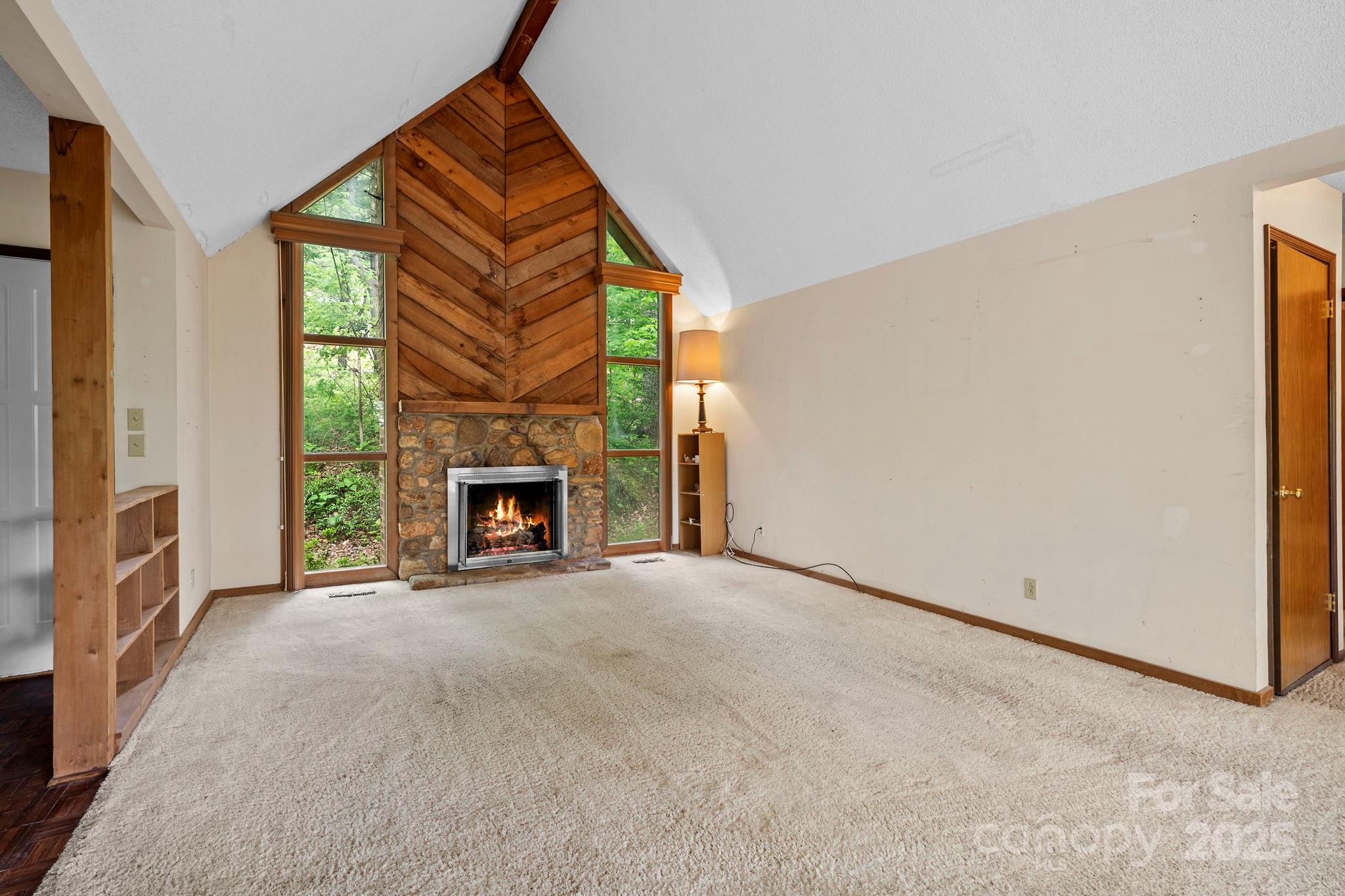 1020 Vineyard Road