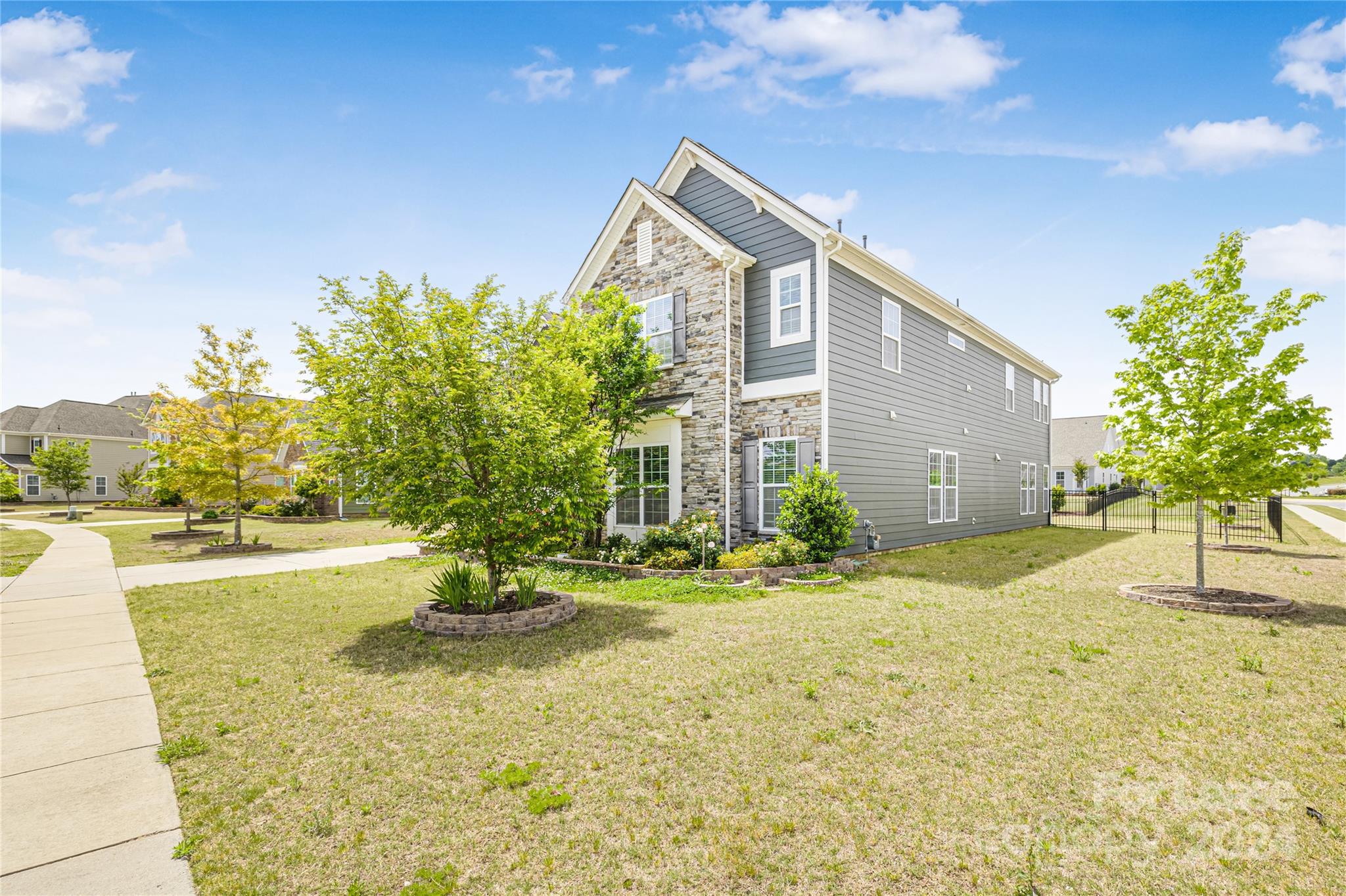 Blume - Residential Lease