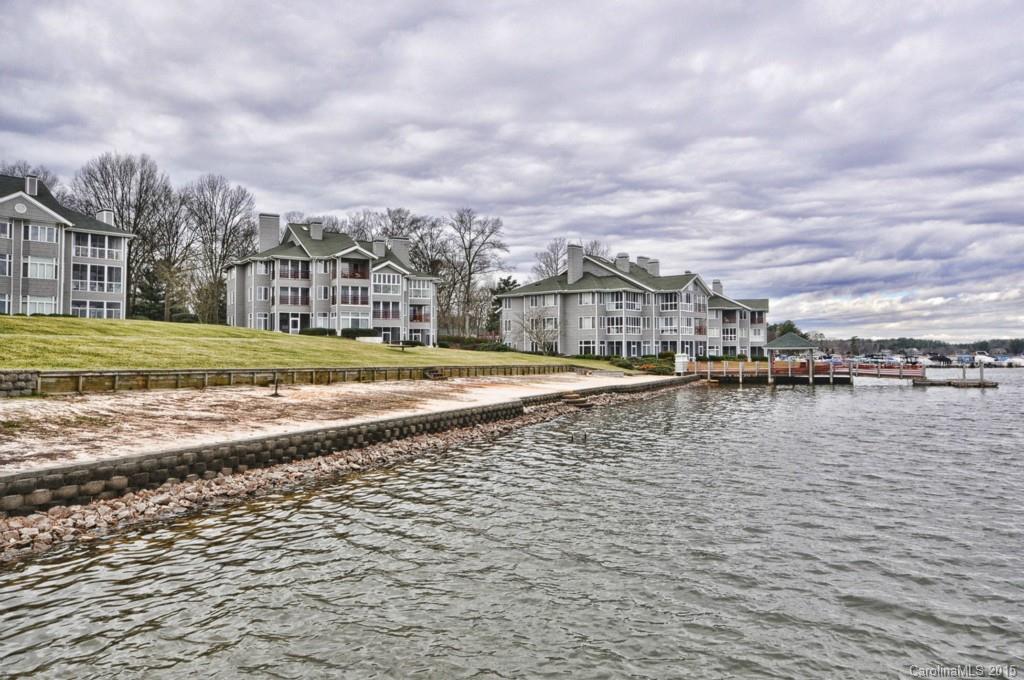 The Lake Club - Residential