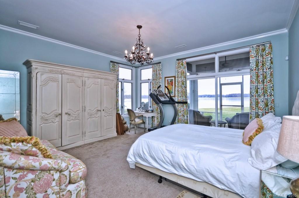 The Lake Club - Residential