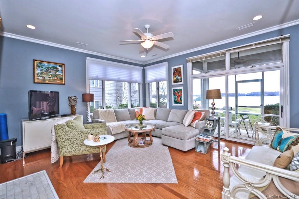 The Lake Club - Residential