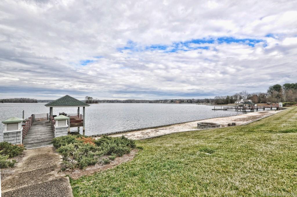 The Lake Club - Residential