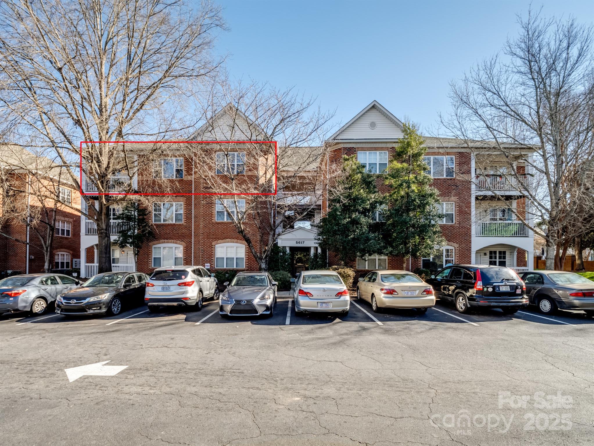 5617 Fairview Road 9