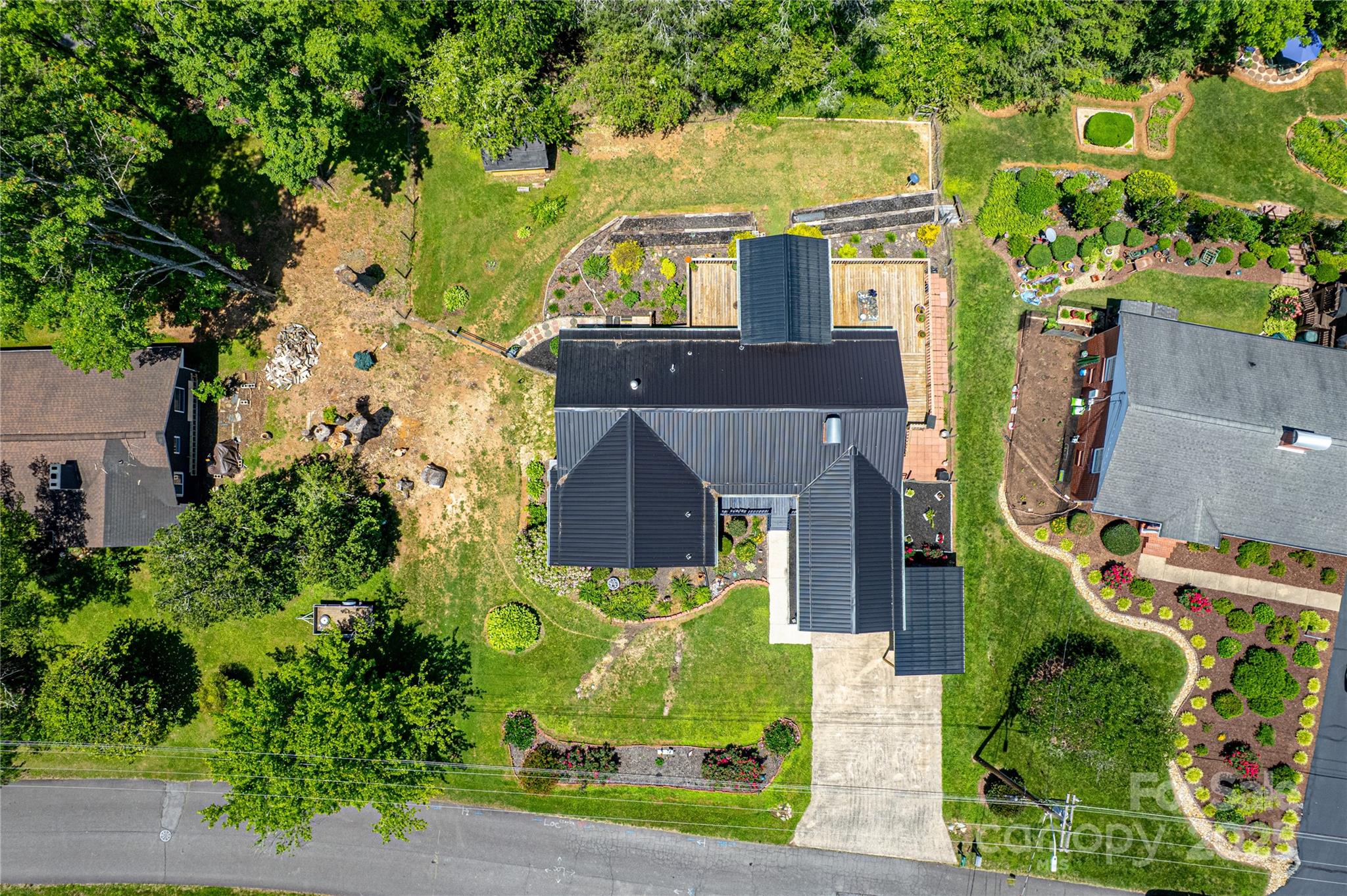 75 Hawthorne Drive