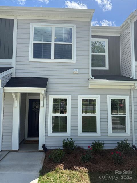 5817 Tuckaseegee Road Charlotte NC 28208