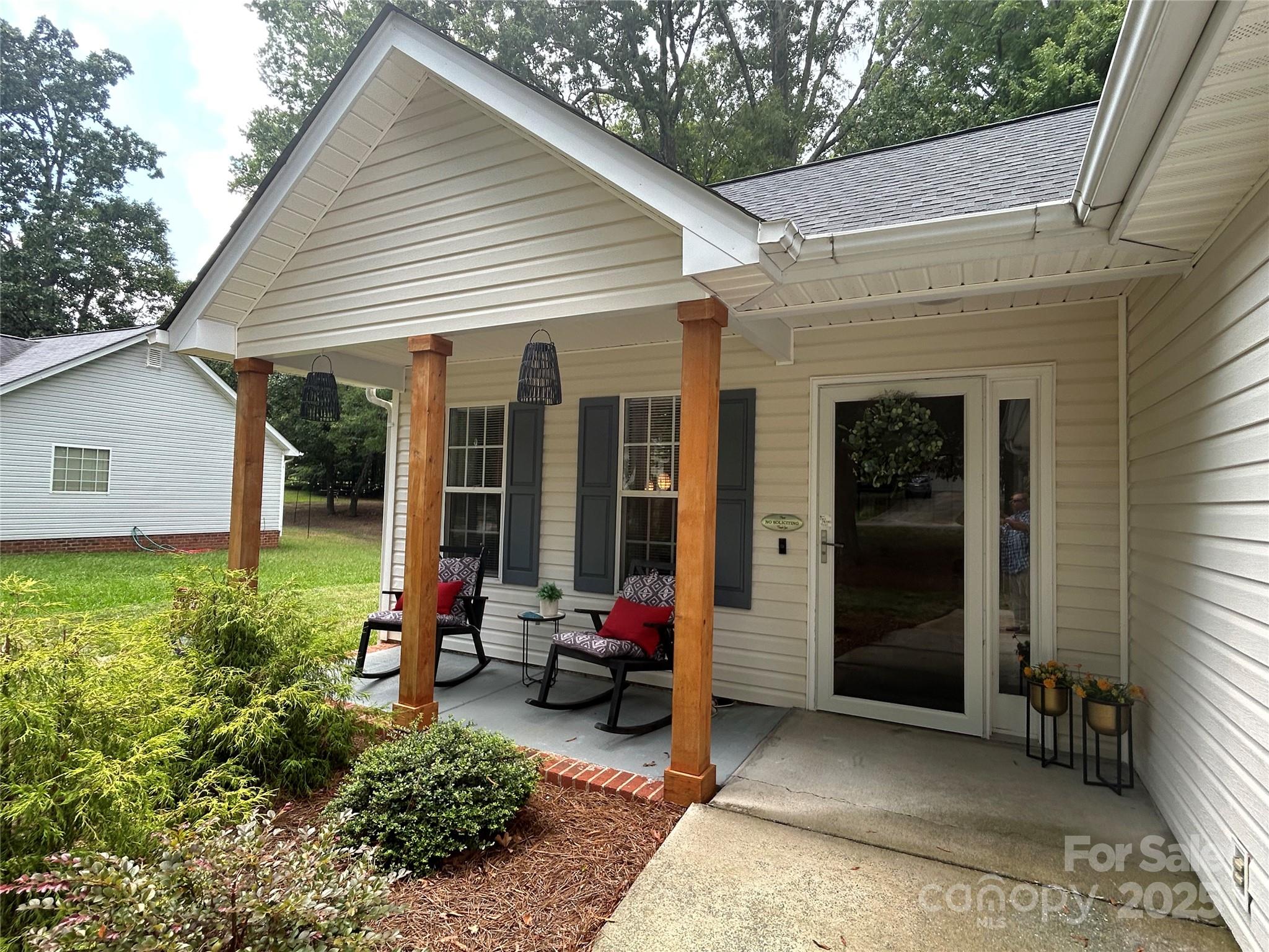 2124 Gambrel Way
