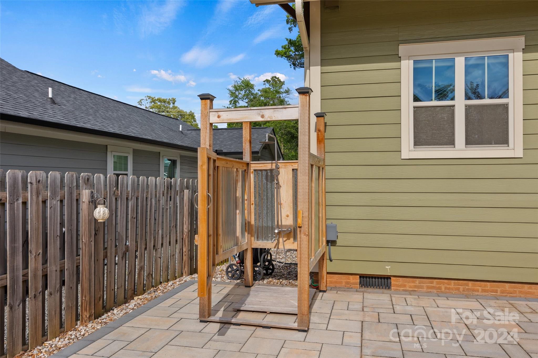 Villa Heights - Residential