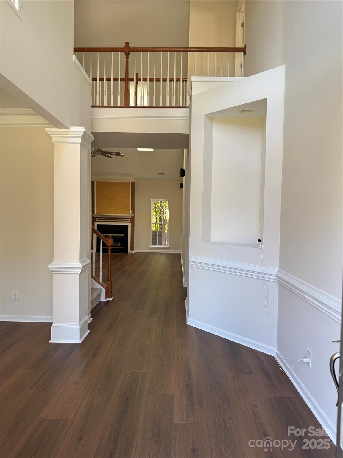 6933 Sweetfield Drive 12