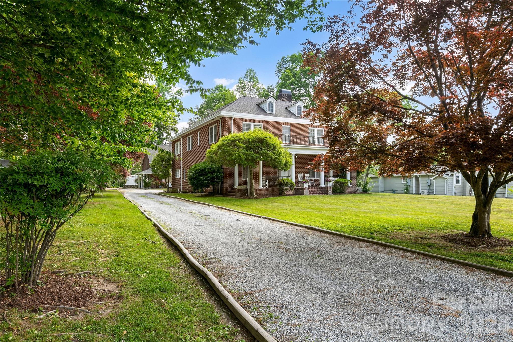 1518 Greenville Highway