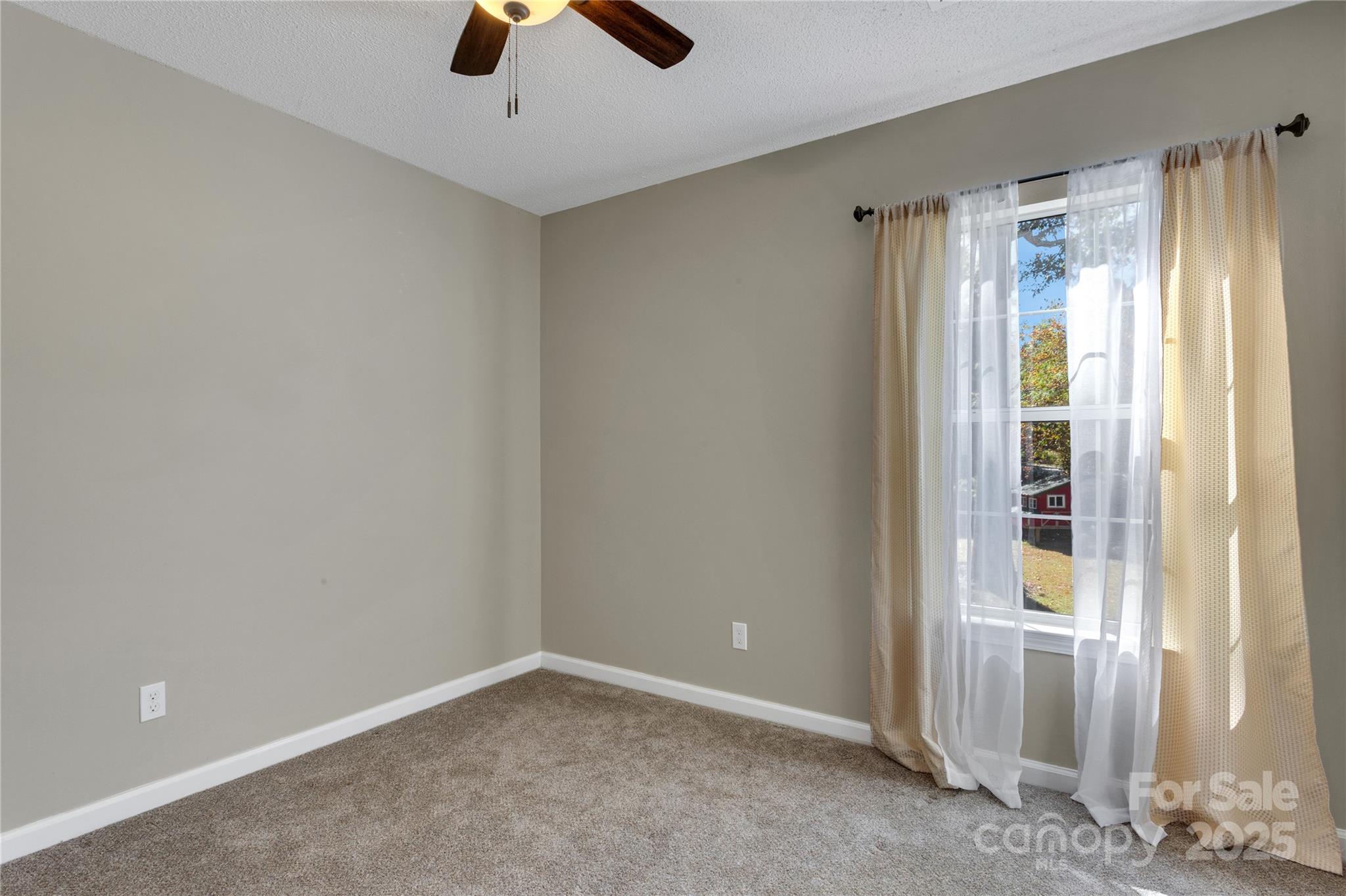 Hampton Ridge - Residential