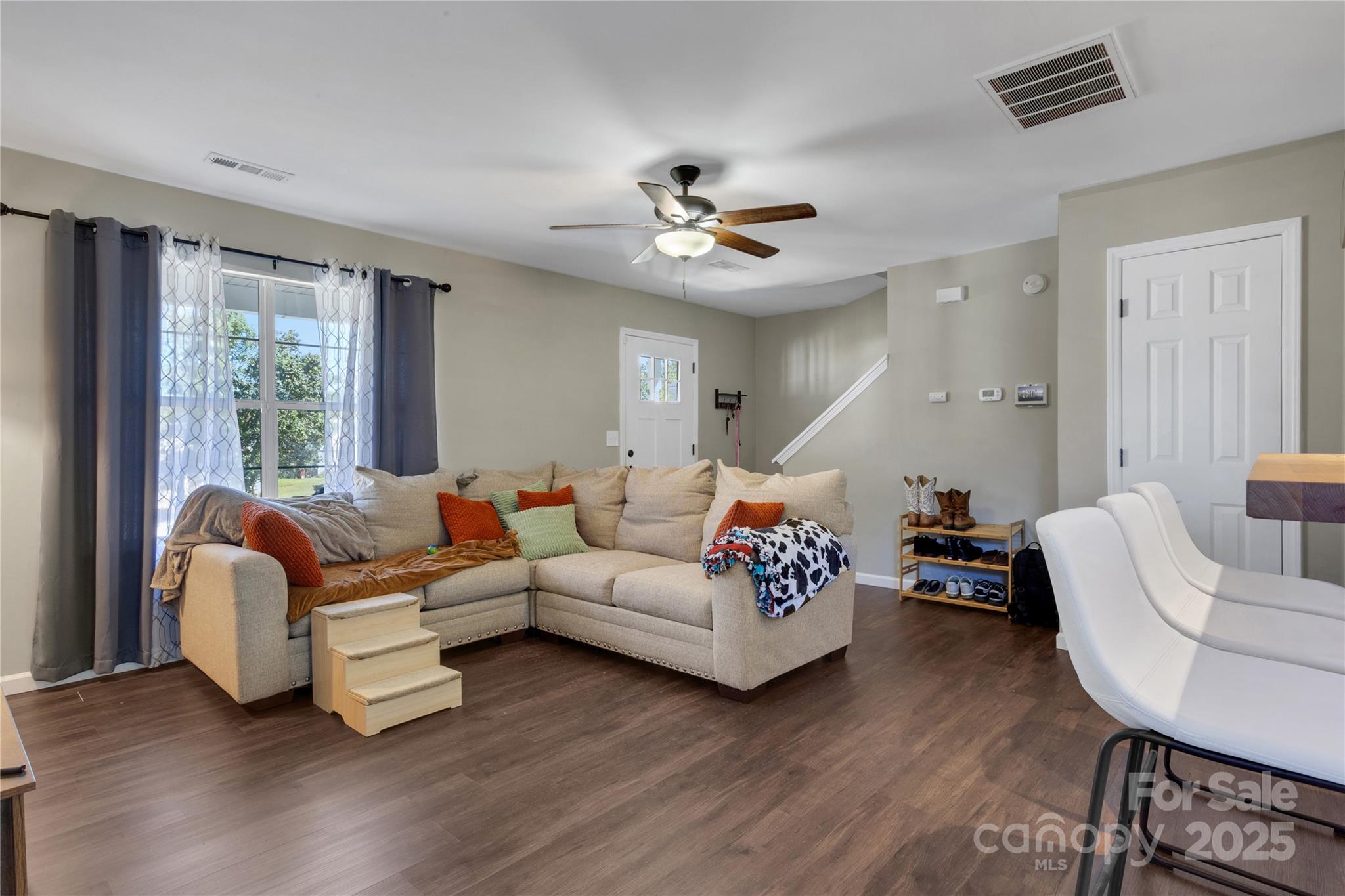 7 Diamond Hill Court