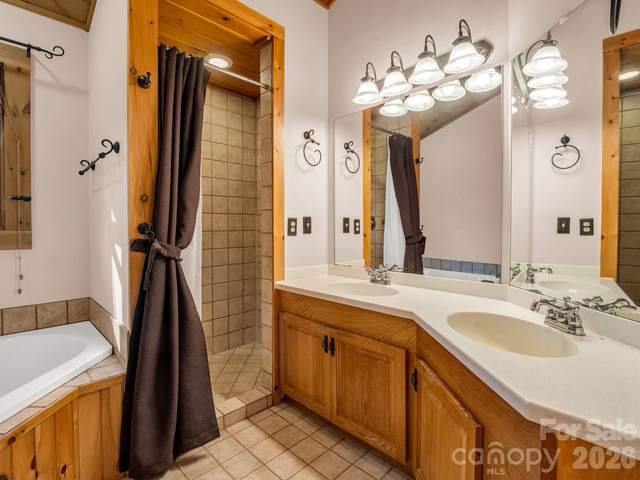 Hidden Lake - Residential