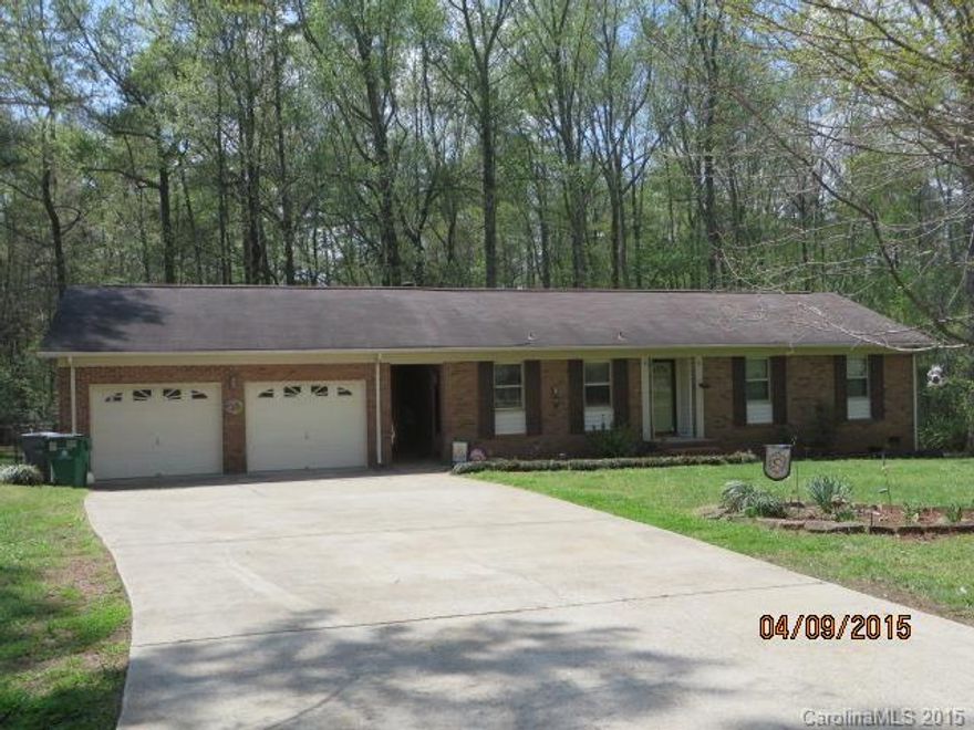 Lovely full brick three bedroom and two full baths ranch on about a half acre. This home is on nice flat lot fenced in with mature trees a fire pit and double deck 20 x 26 and 12 x 12 with room for your hot tub and more outdoor living. The home has had windows replaced, hardwood added in great room with cozy fireplace.  The man cave is in the garage area 675 sq ft ready for the weekend warrior and sport lover to enjoy, play or watch in your on space.  Call now for you tour !