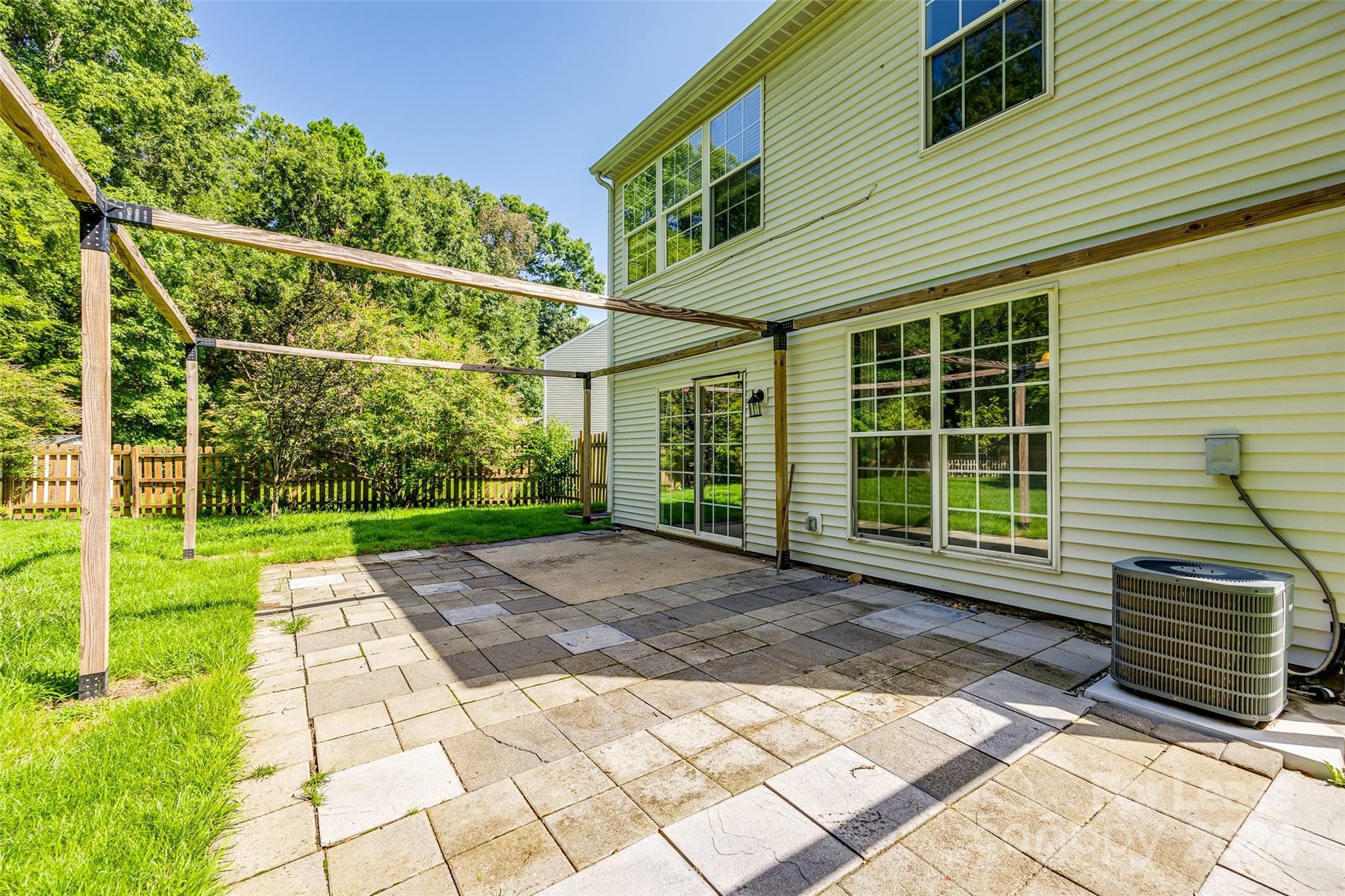 Loren Farms - Residential Lease