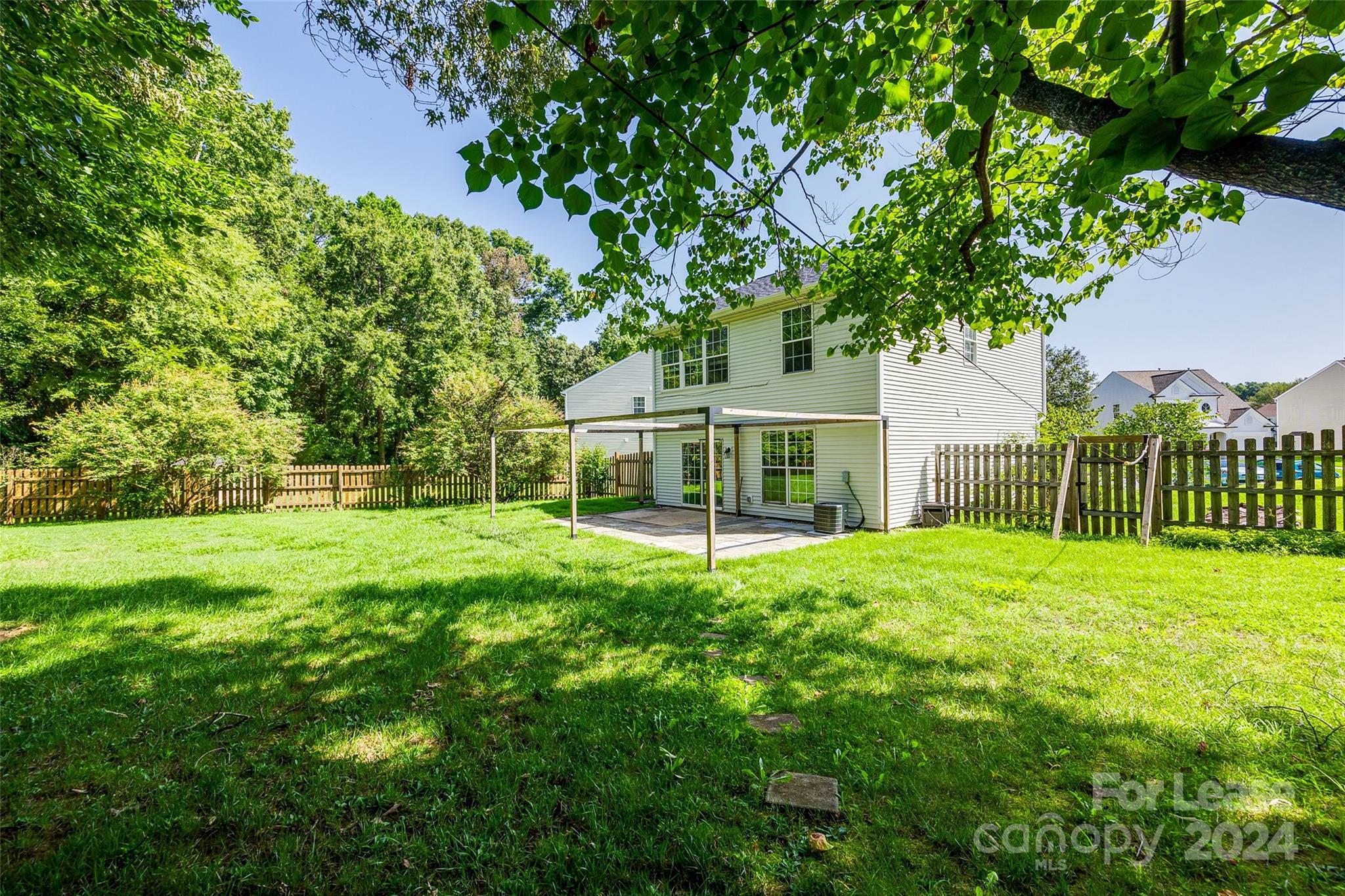 Loren Farms - Residential Lease