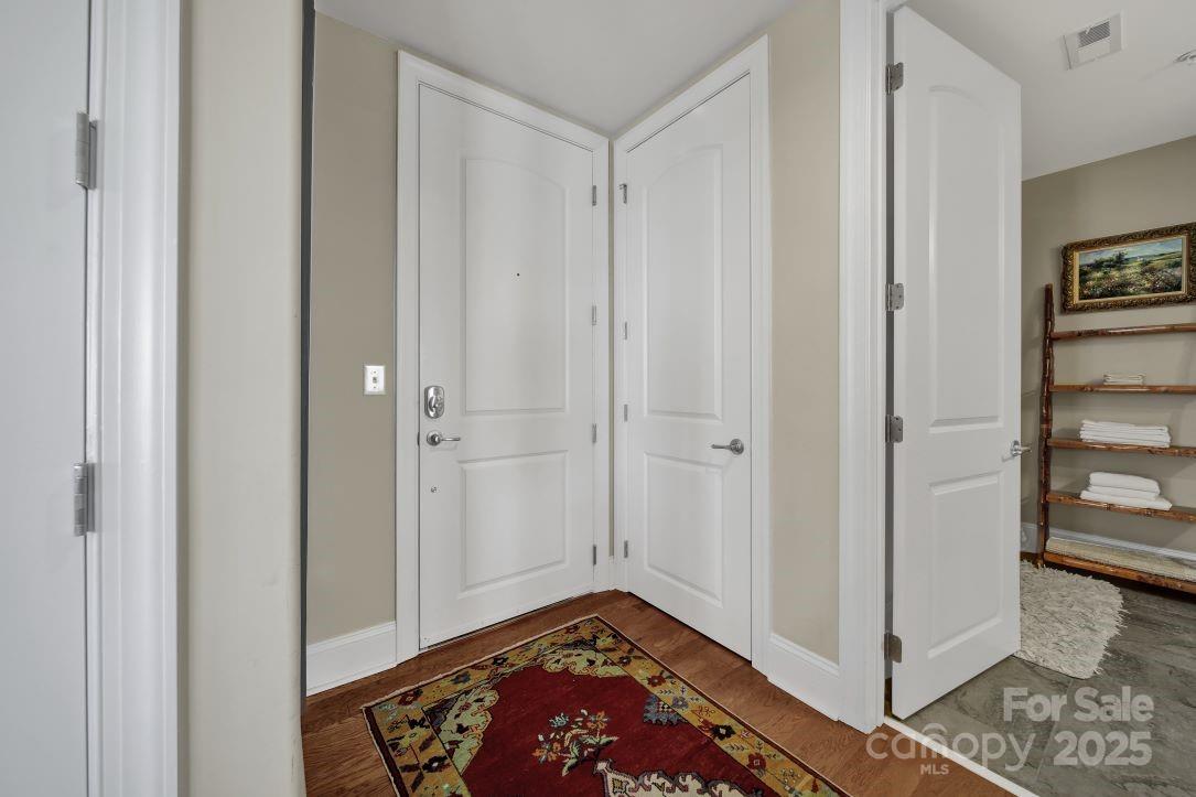 4620 Piedmont Row Drive 613