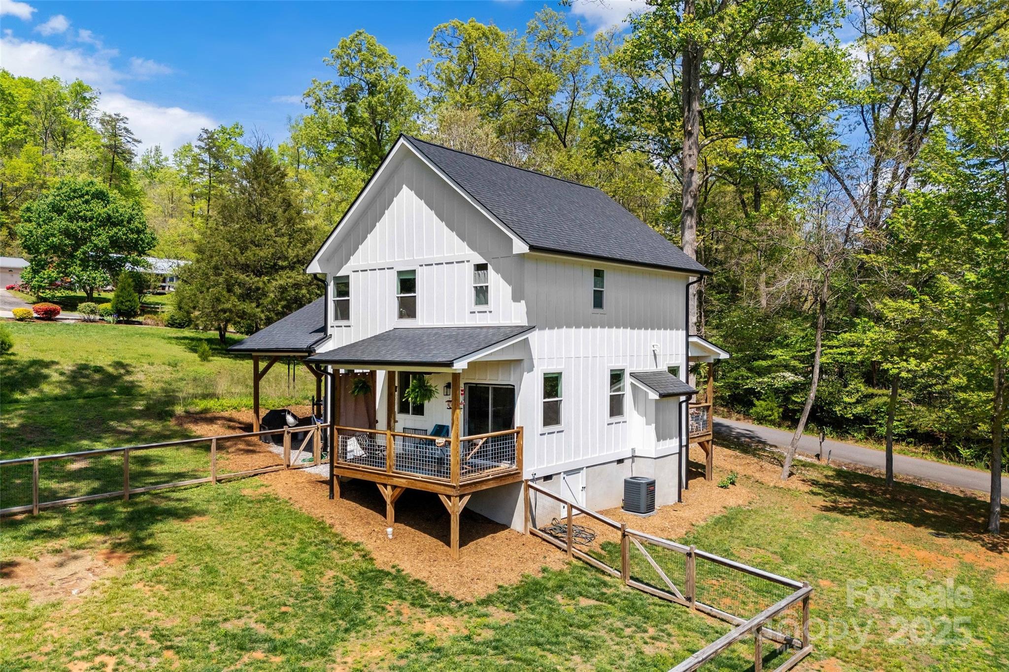 39 W Holly Ridge Drive