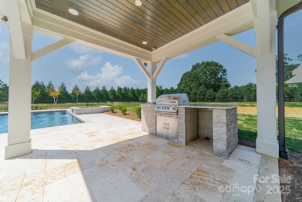 Twin Lakes - Residential