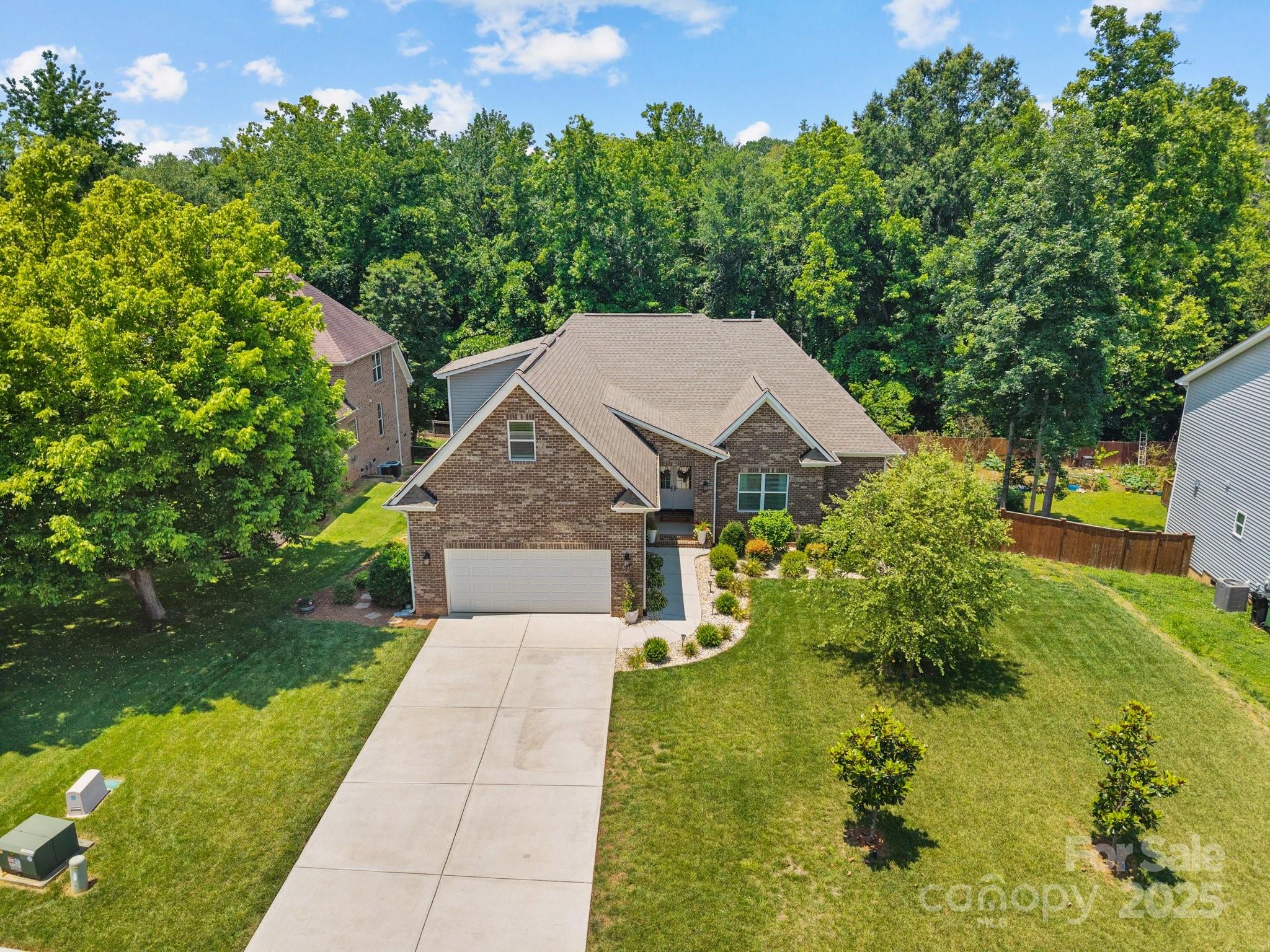 3633 Longpond Lane