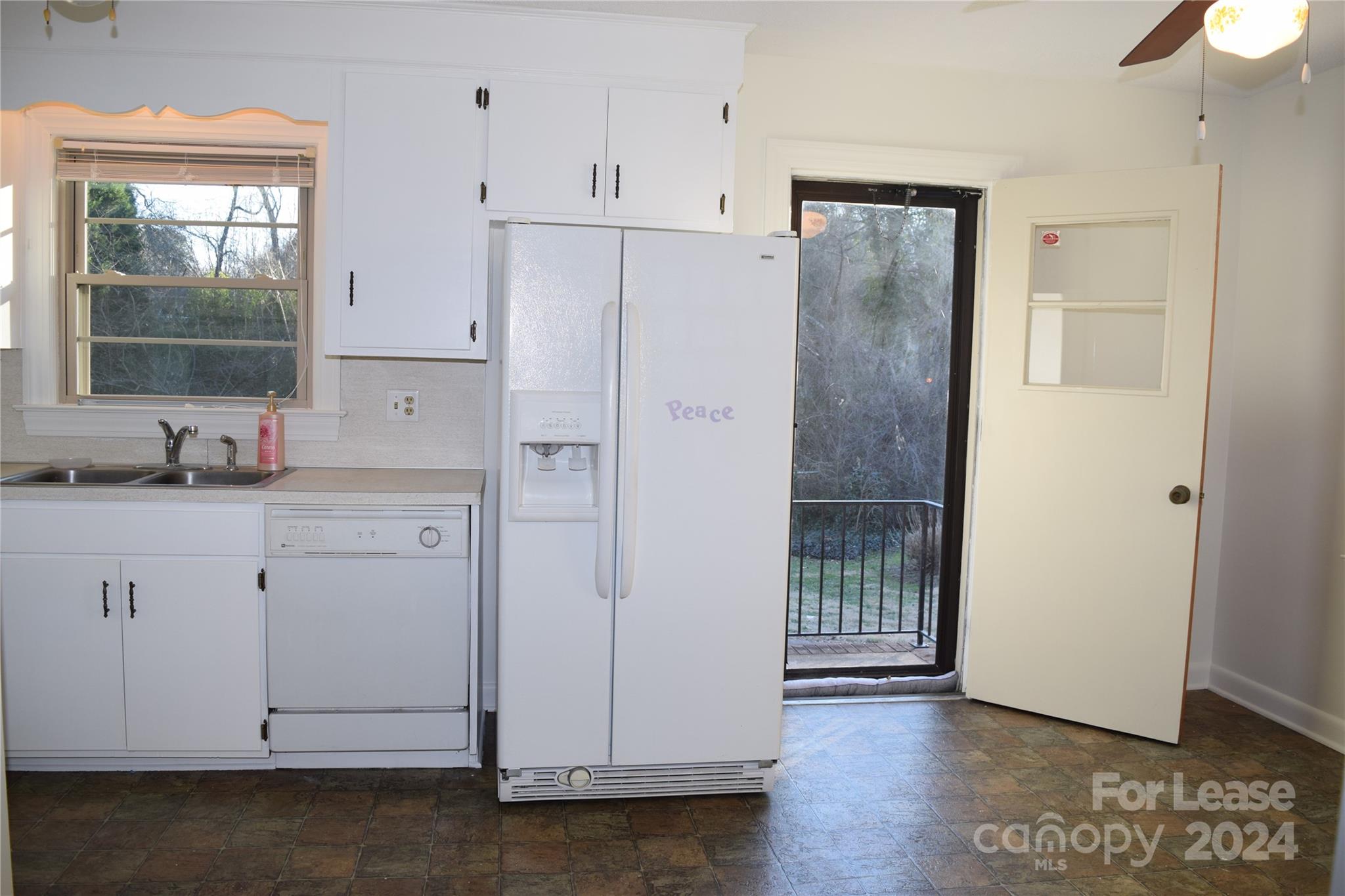Lecho Park - Residential Lease