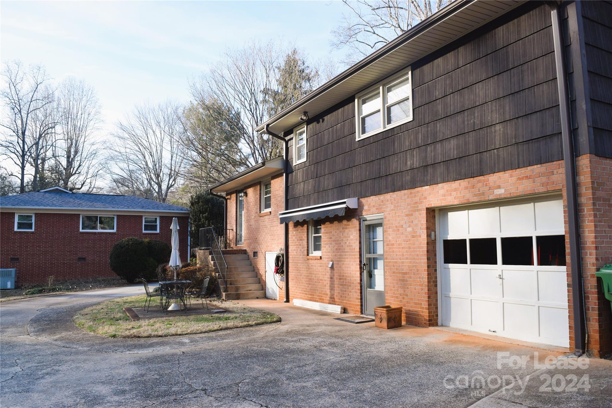 Lecho Park - Residential Lease