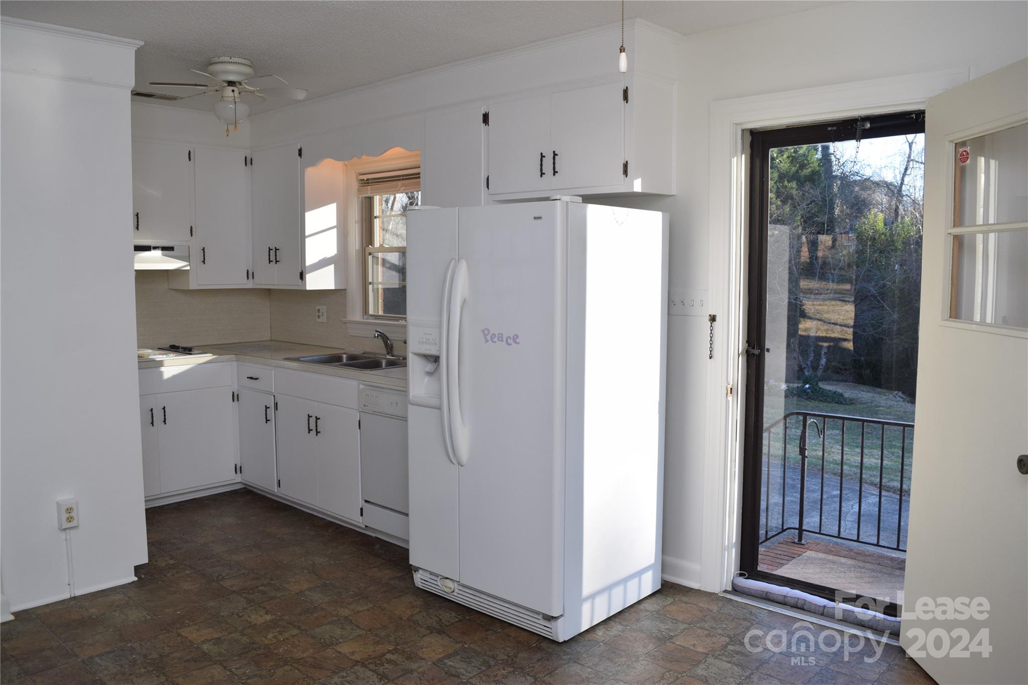 Lecho Park - Residential Lease