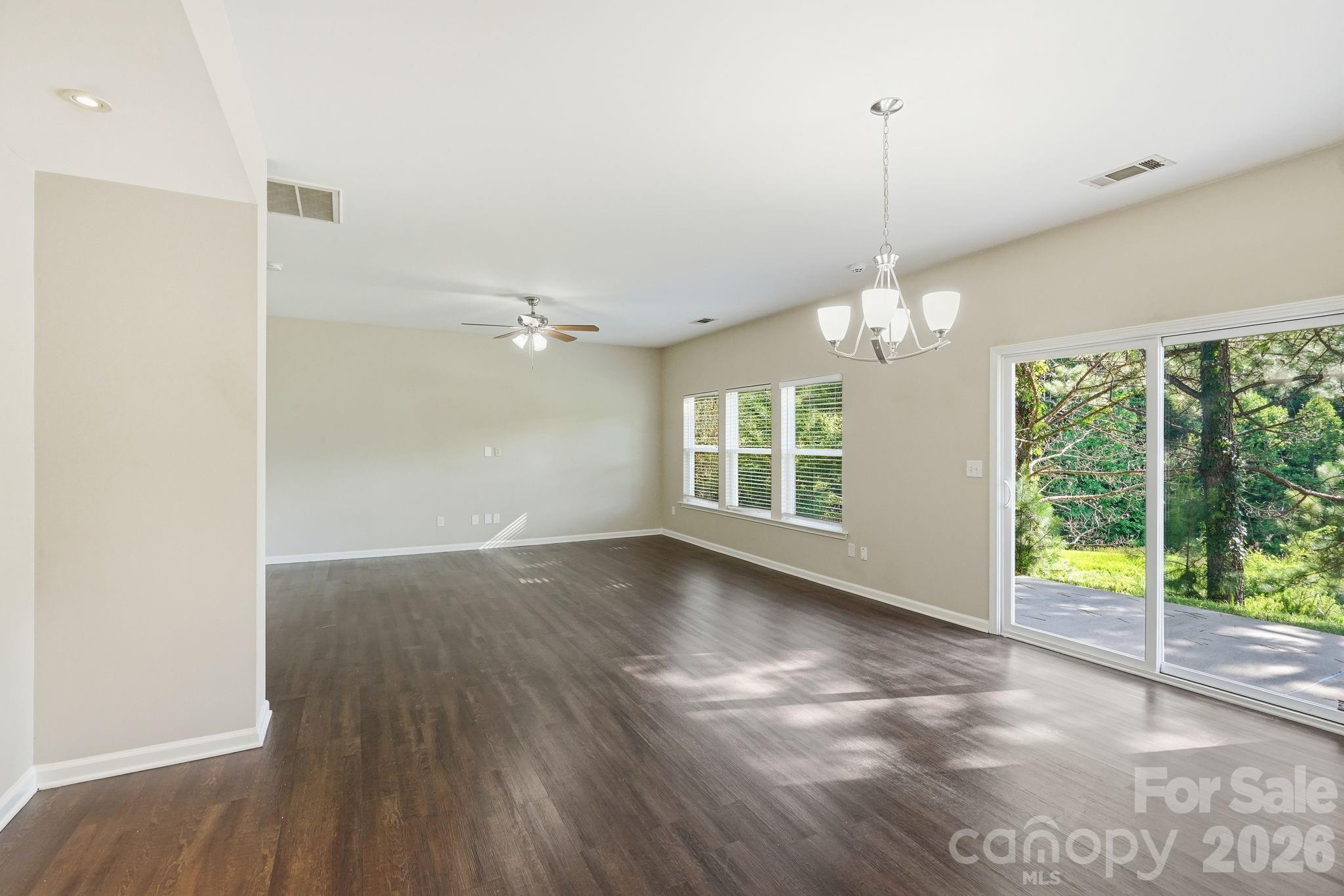 9237 Seamill Road