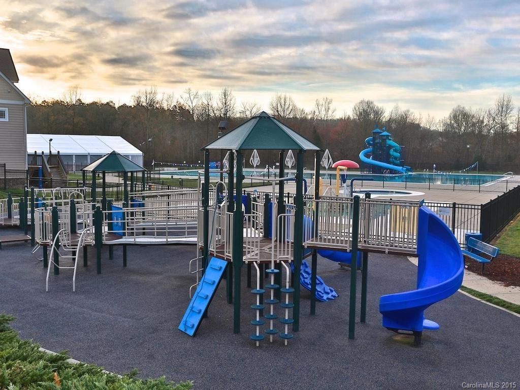 Moss Creek Village - Residential