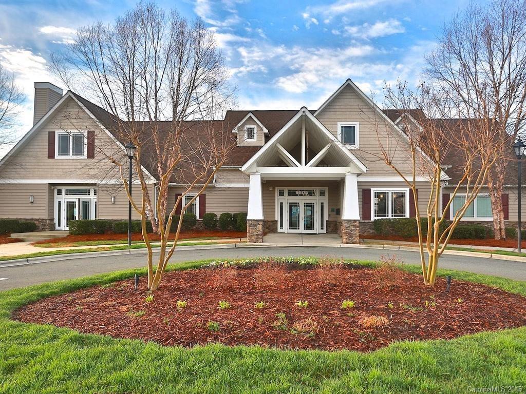 Moss Creek Village - Residential