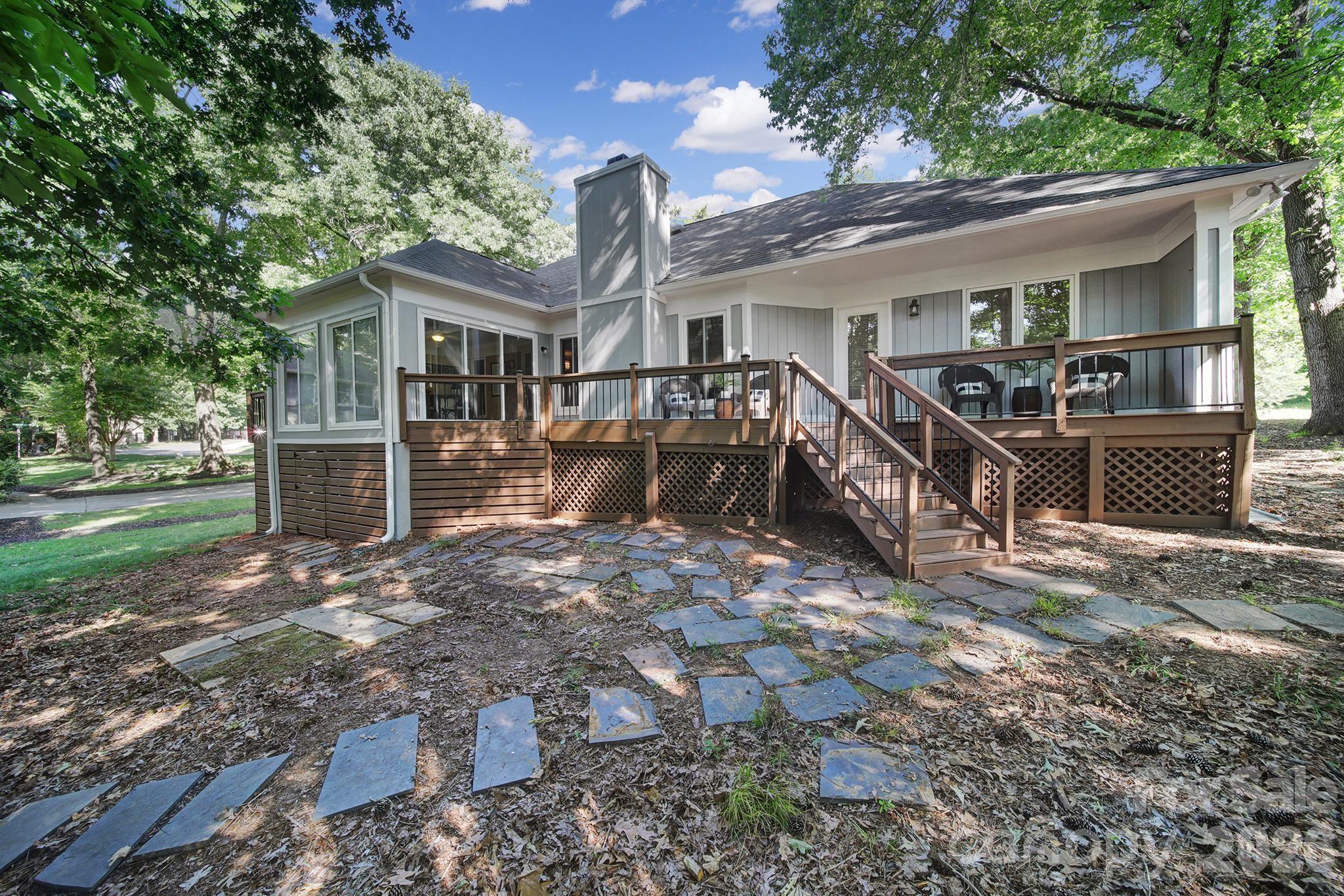 Tega Cay - Residential