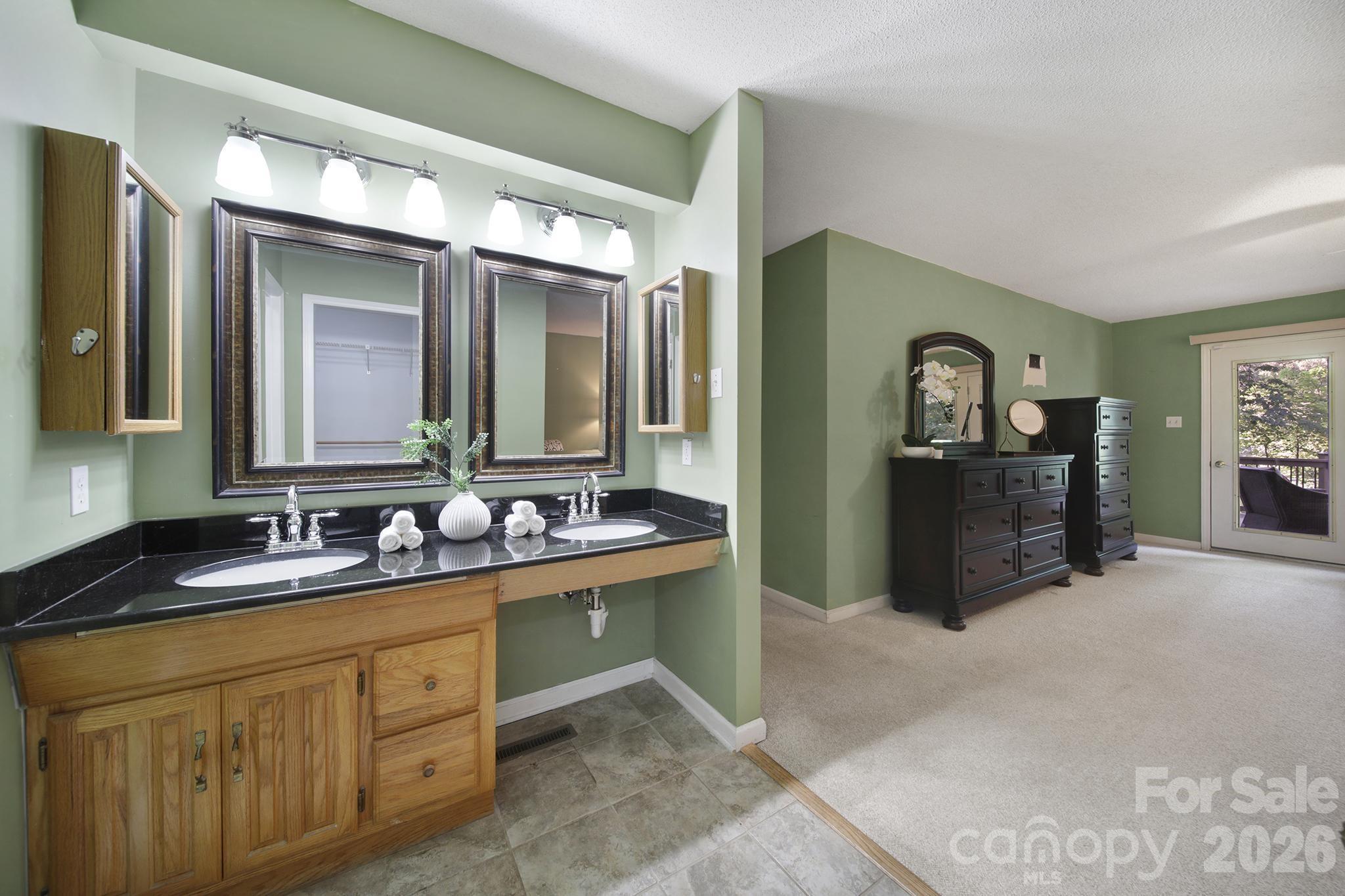 Tega Cay - Residential