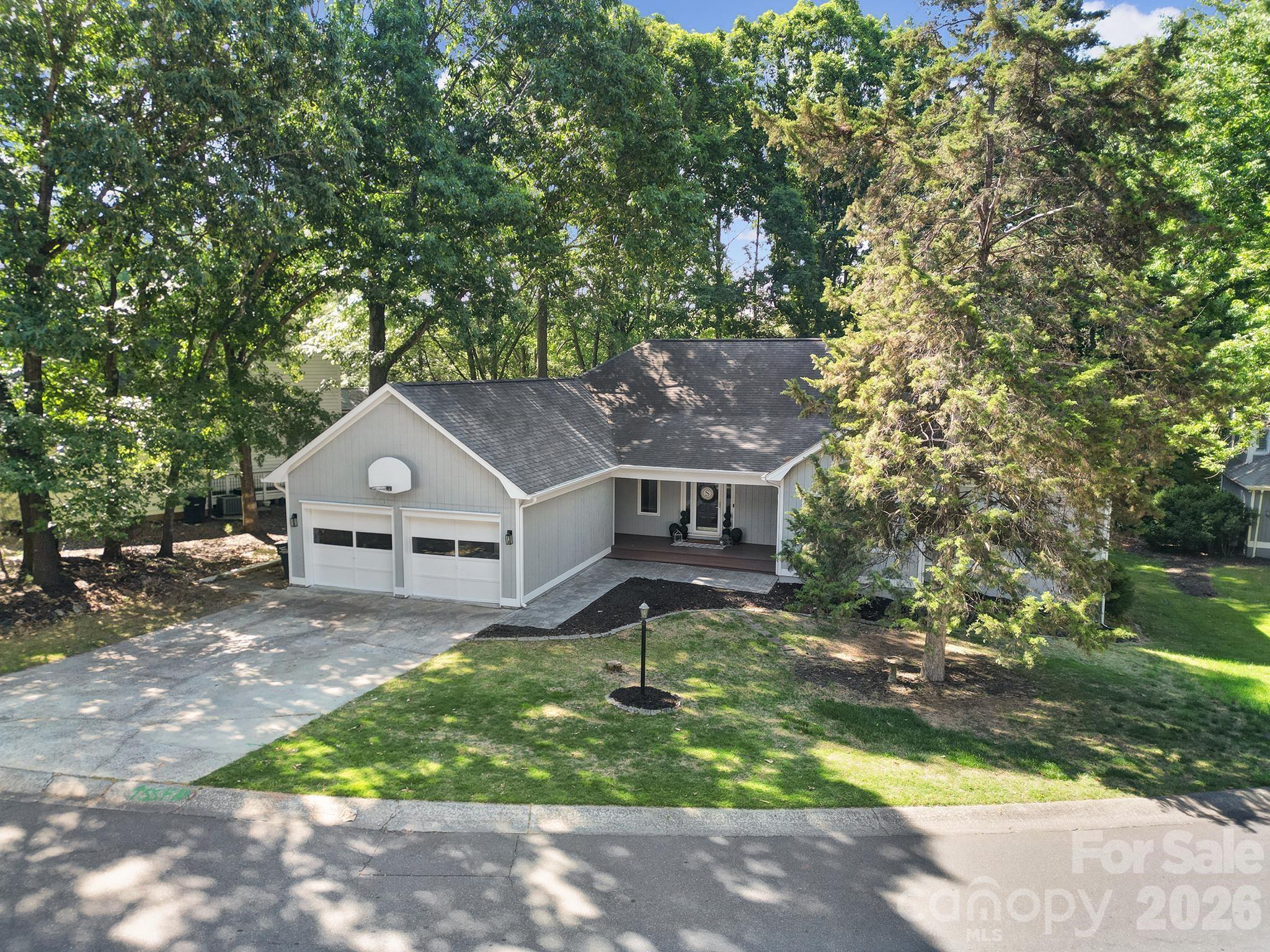 Tega Cay - Residential