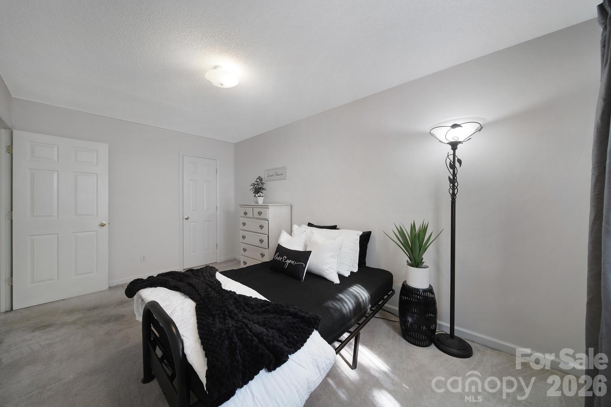Tega Cay - Residential