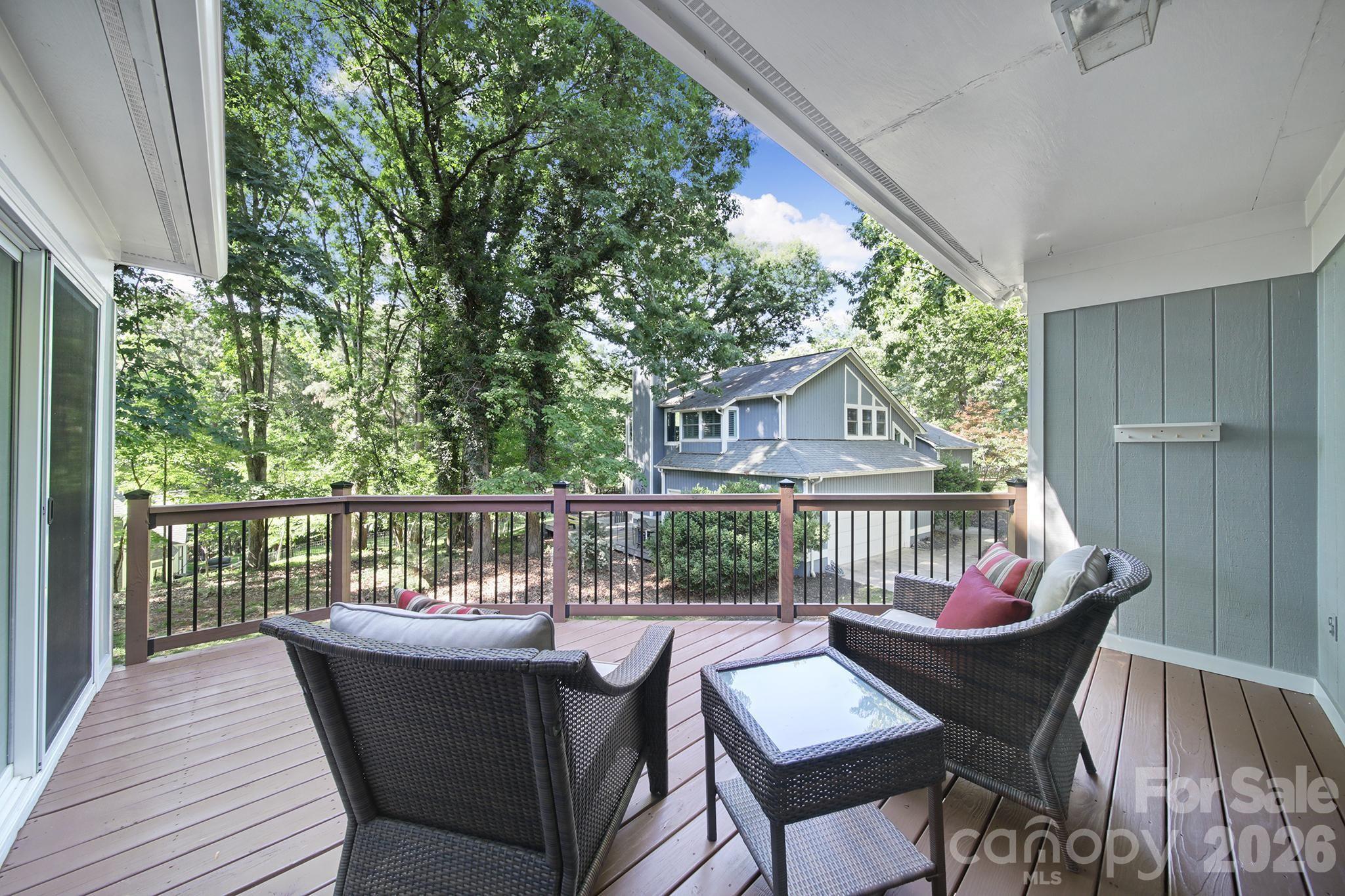 Tega Cay - Residential