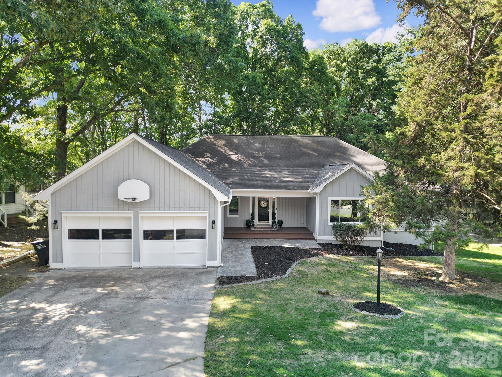 Tega Cay - Residential