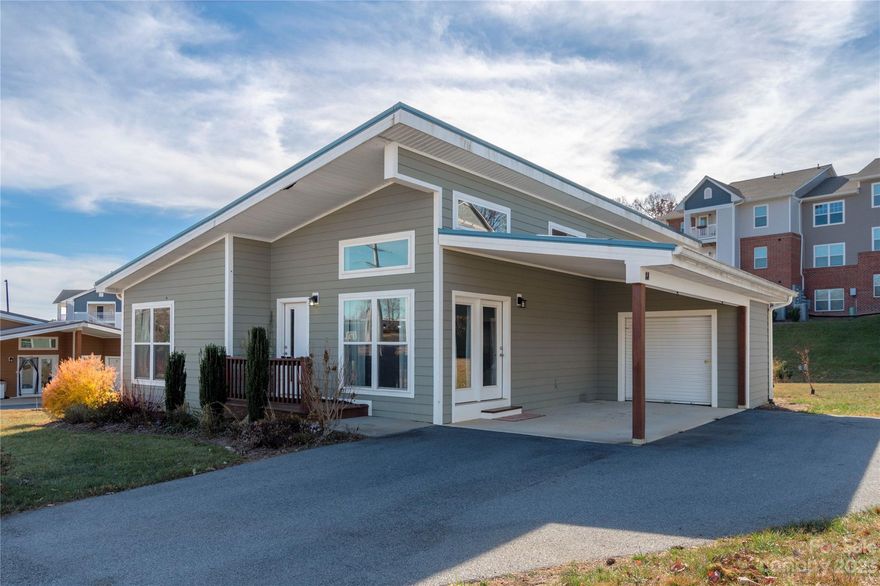 Conveniently located, newer home, in a growing Hendersonville area! This 2018 modern build boast an open layout with vaulted ceilings and ample natural light. Maximizing its sqfootage, this home features a primary bedroom with on-suite bath, 2 spacious additional bedrooms, another full bathroom, and a well-sized common area. The kitchen includes a dining area, island, stainless steel appliances, and an abundance of cabinets/counter space. There is a secured storage unit in the carport and plenty of driveway space for parking. Enjoy the community by strolling the sidewalks to the playground/picnic area without having an HOA or fees! Located about a mile from downtown and having nearby access to Oklawaha bike path, you will have everything Hendersonville has to offer at your fingertips. Take advantage of this opportunity to reside in a growingly popular residential area and schedule your showings for Friday 11/17. (Most furniture is negotiable to convey with purchase)(tenant occupied)