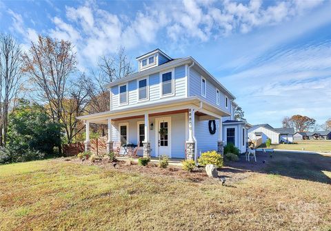 Photo of 27740 Taylor Lane, Albemarle, NC 28001 (MLS # 4304311)