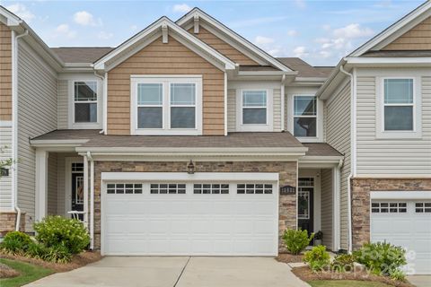 15622 Little Bluestem Street Charlotte NC 28278