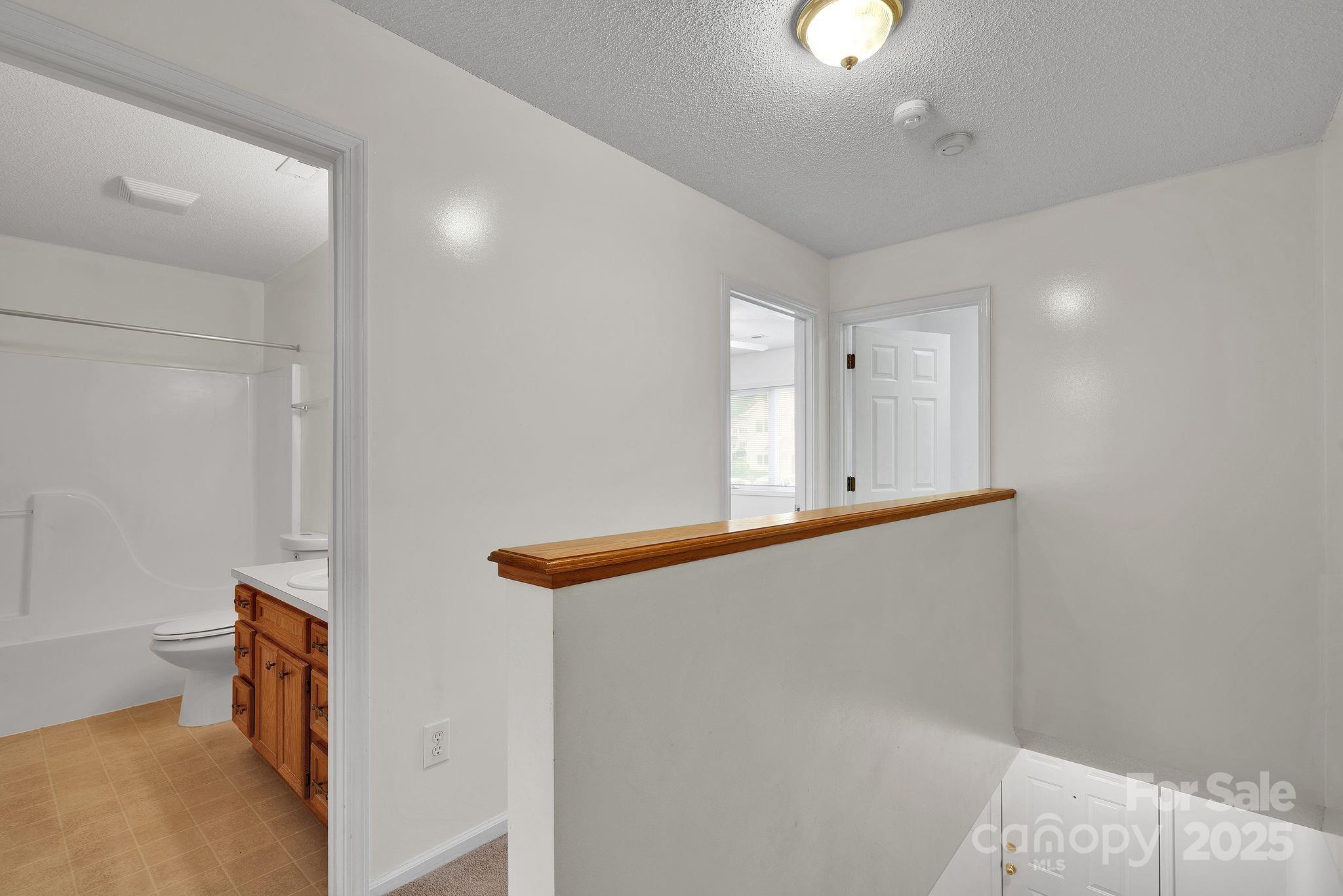 White Oak Manor - Residential