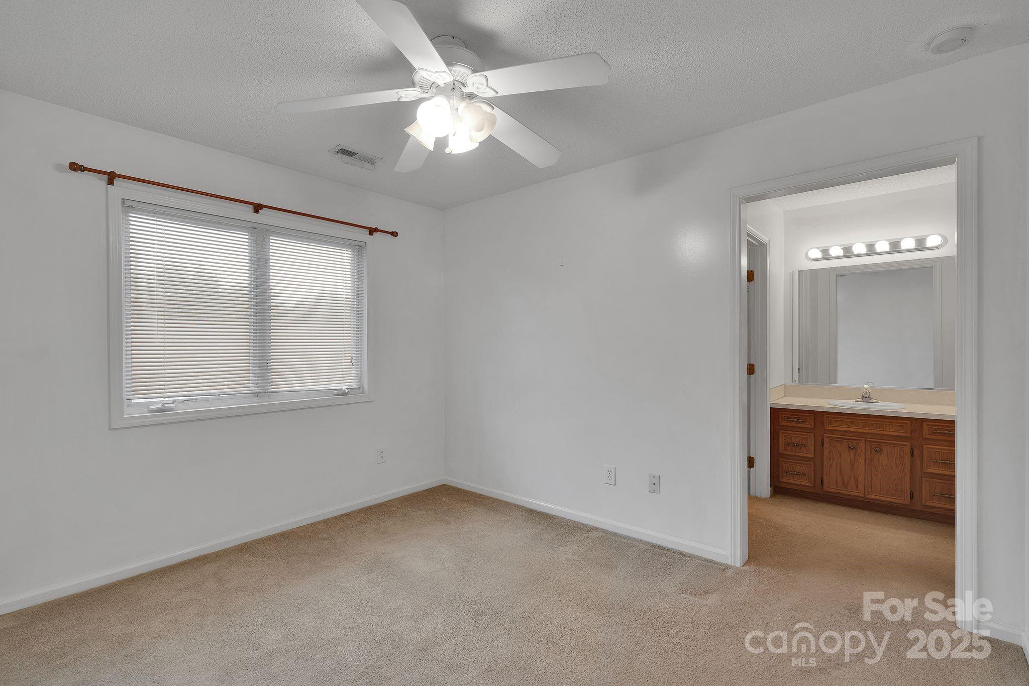 White Oak Manor - Residential