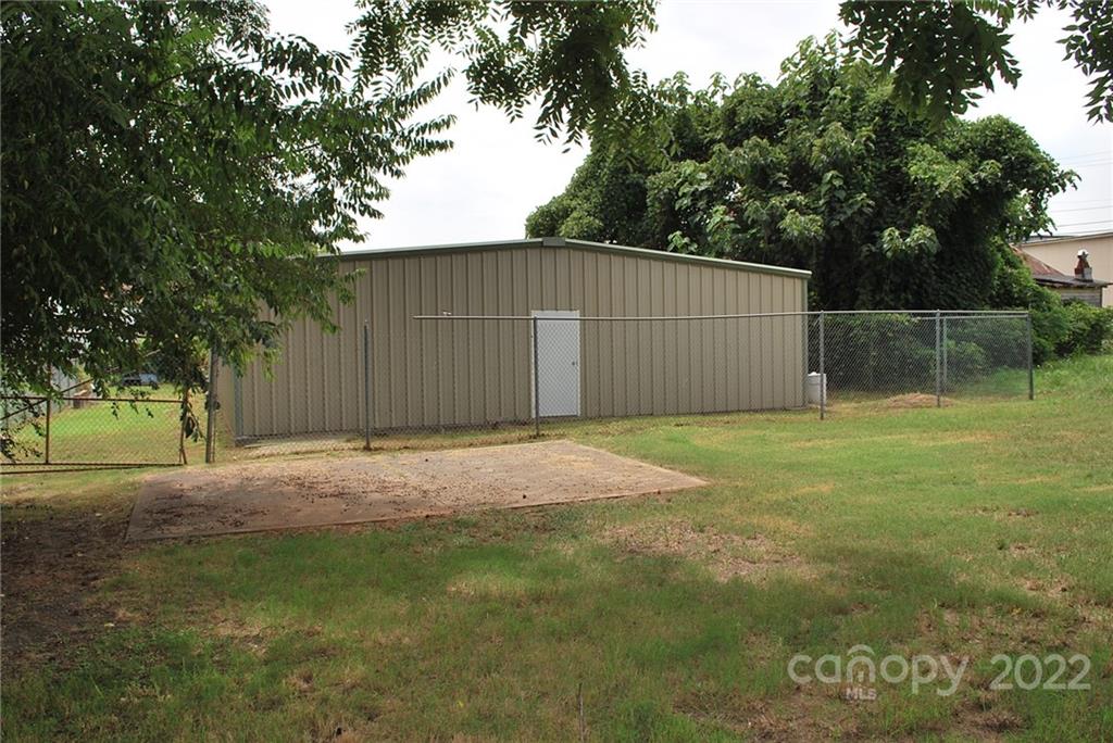 204 N Oakland Avenue