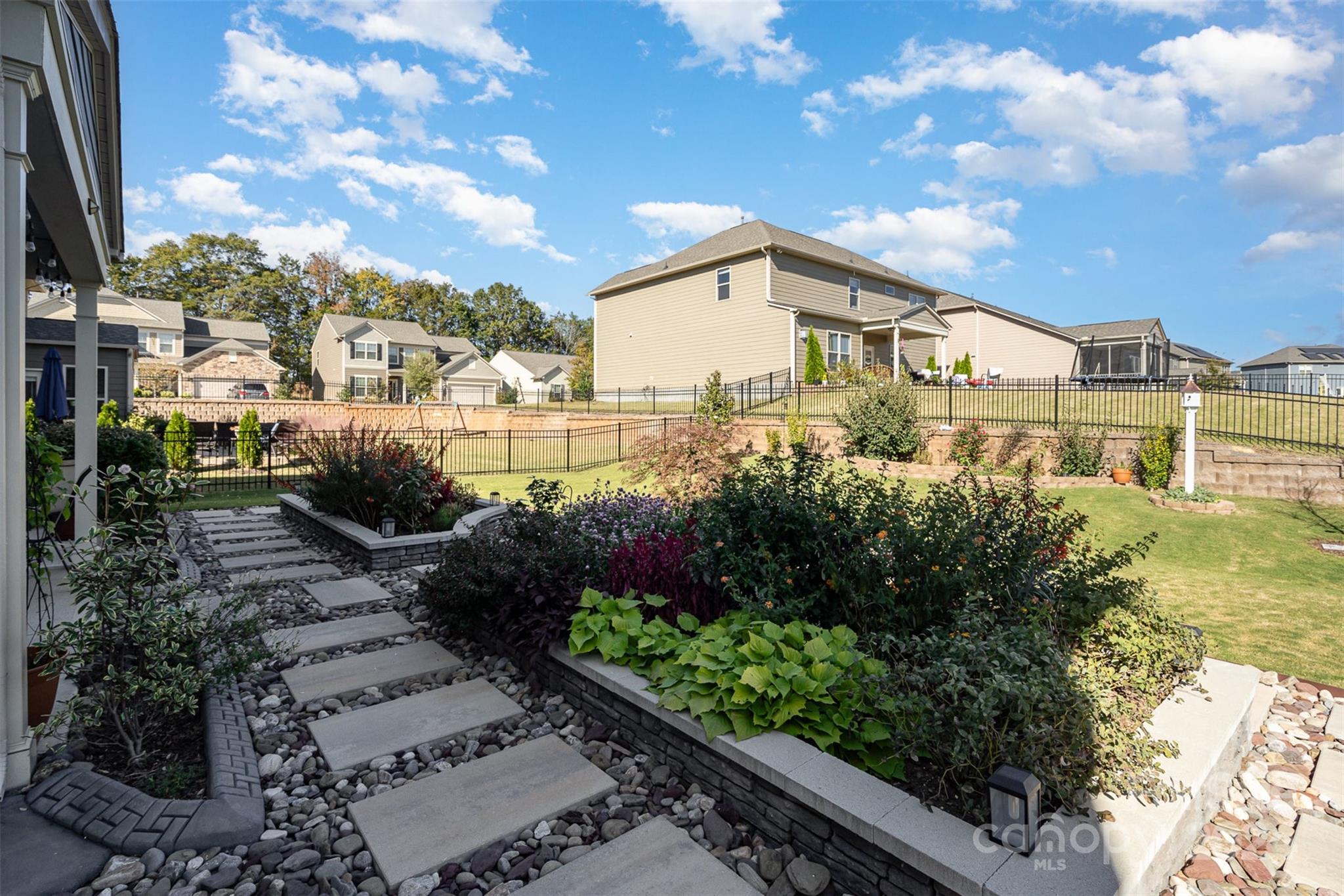 Queensbridge - Residential